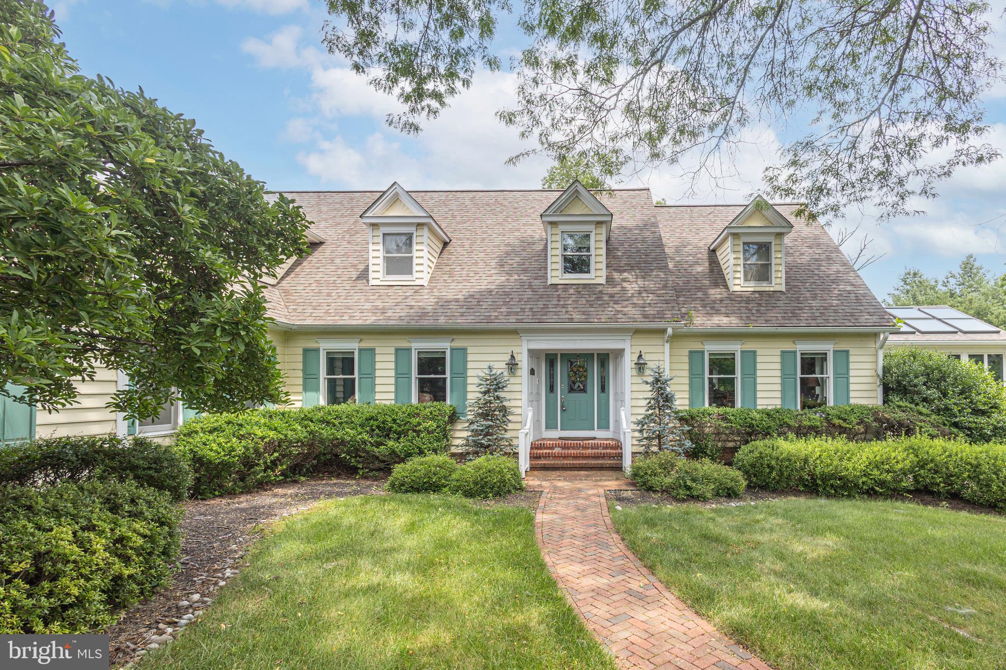 1045 WASHINGTON CROSSING ROAD