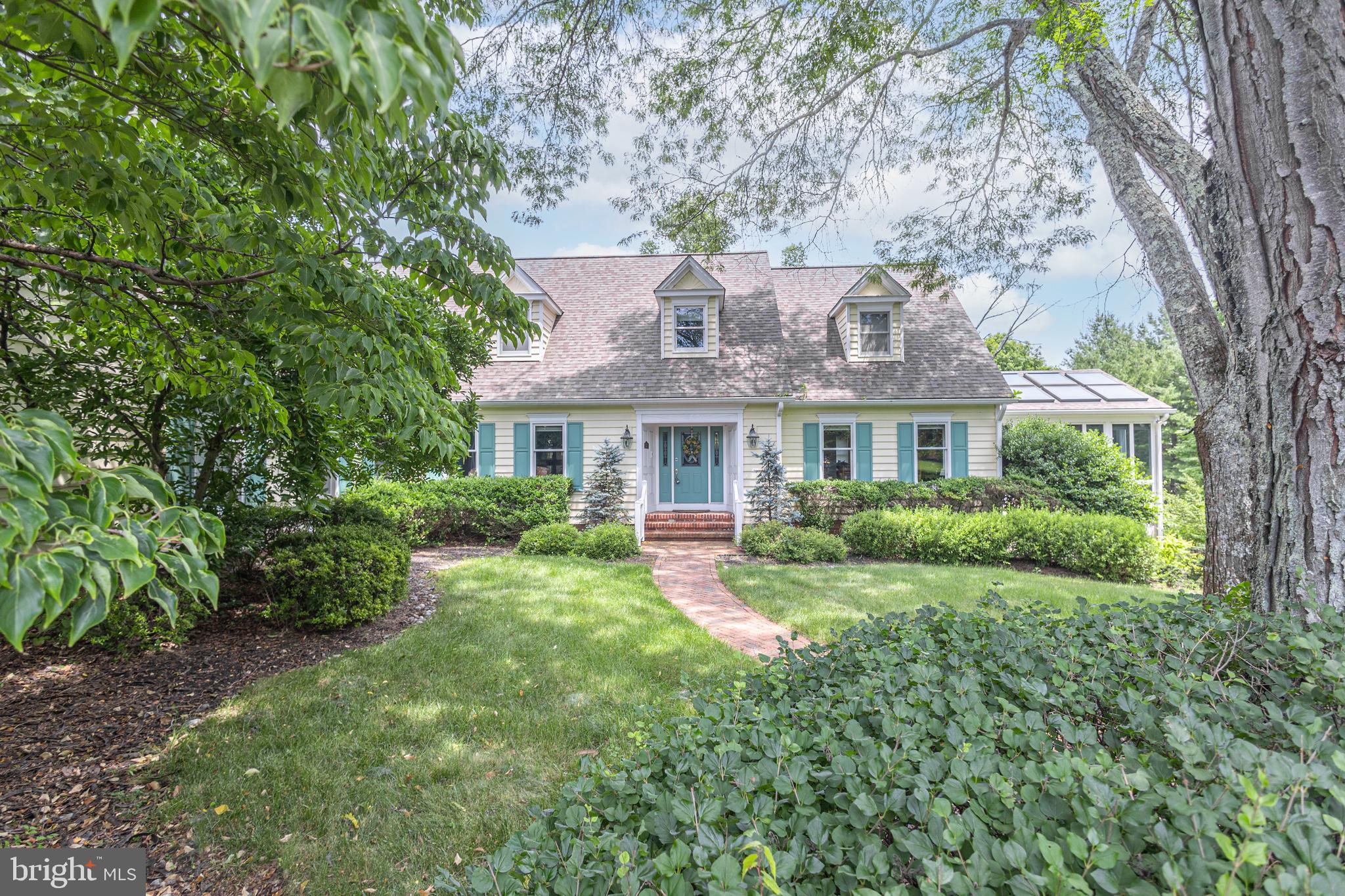 1045 WASHINGTON CROSSING ROAD