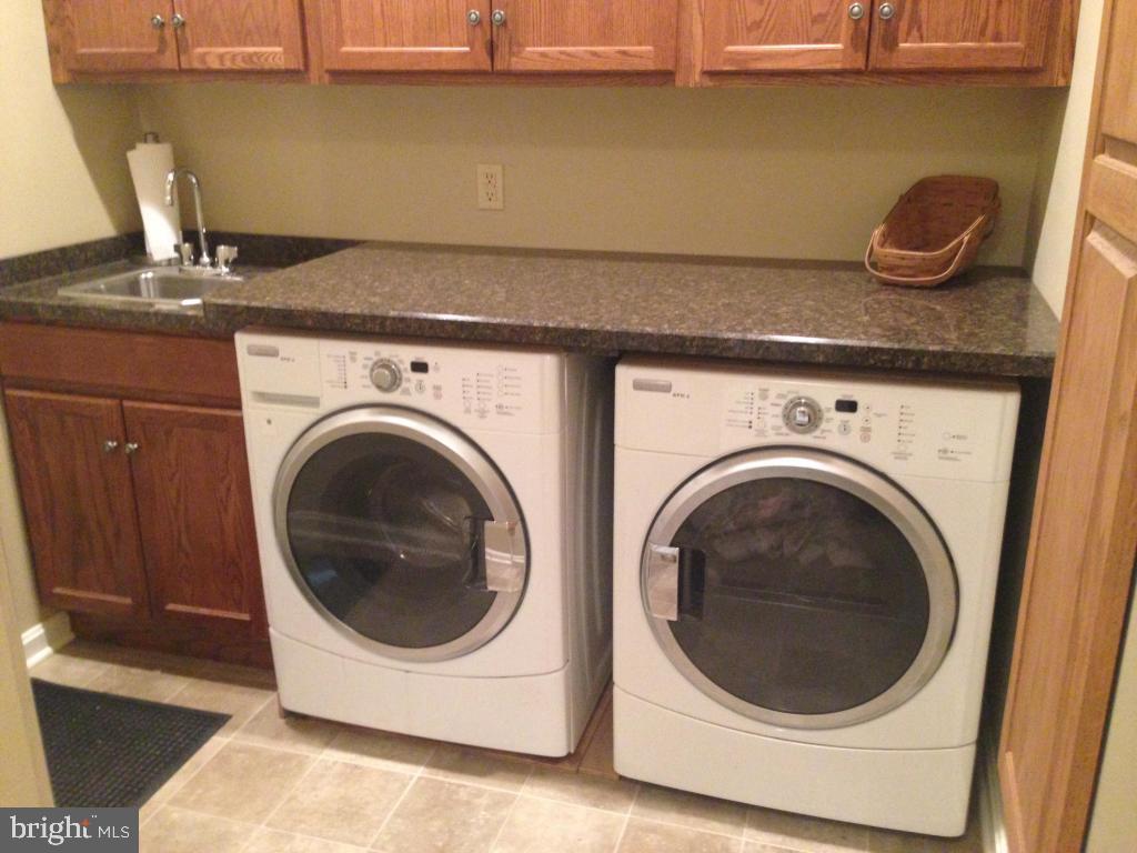 CENTRAL MANOR - Residential