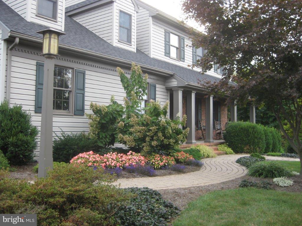 CENTRAL MANOR - Residential