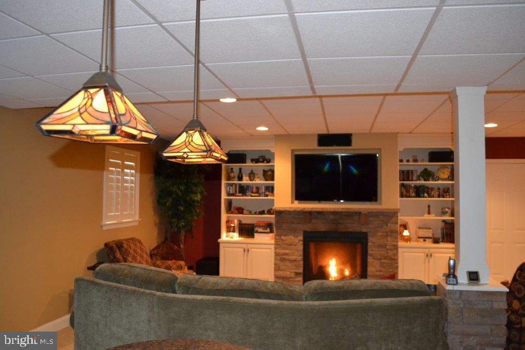 CENTRAL MANOR - Residential