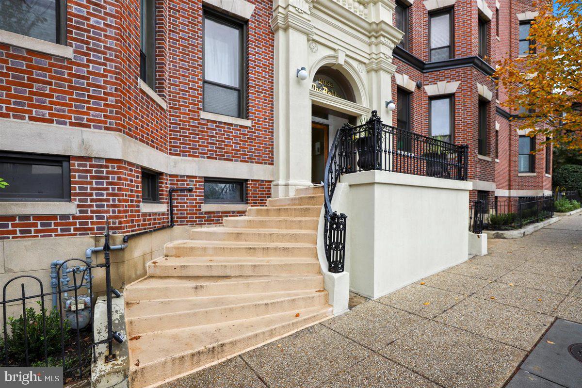 2038 18TH STREET NW 101