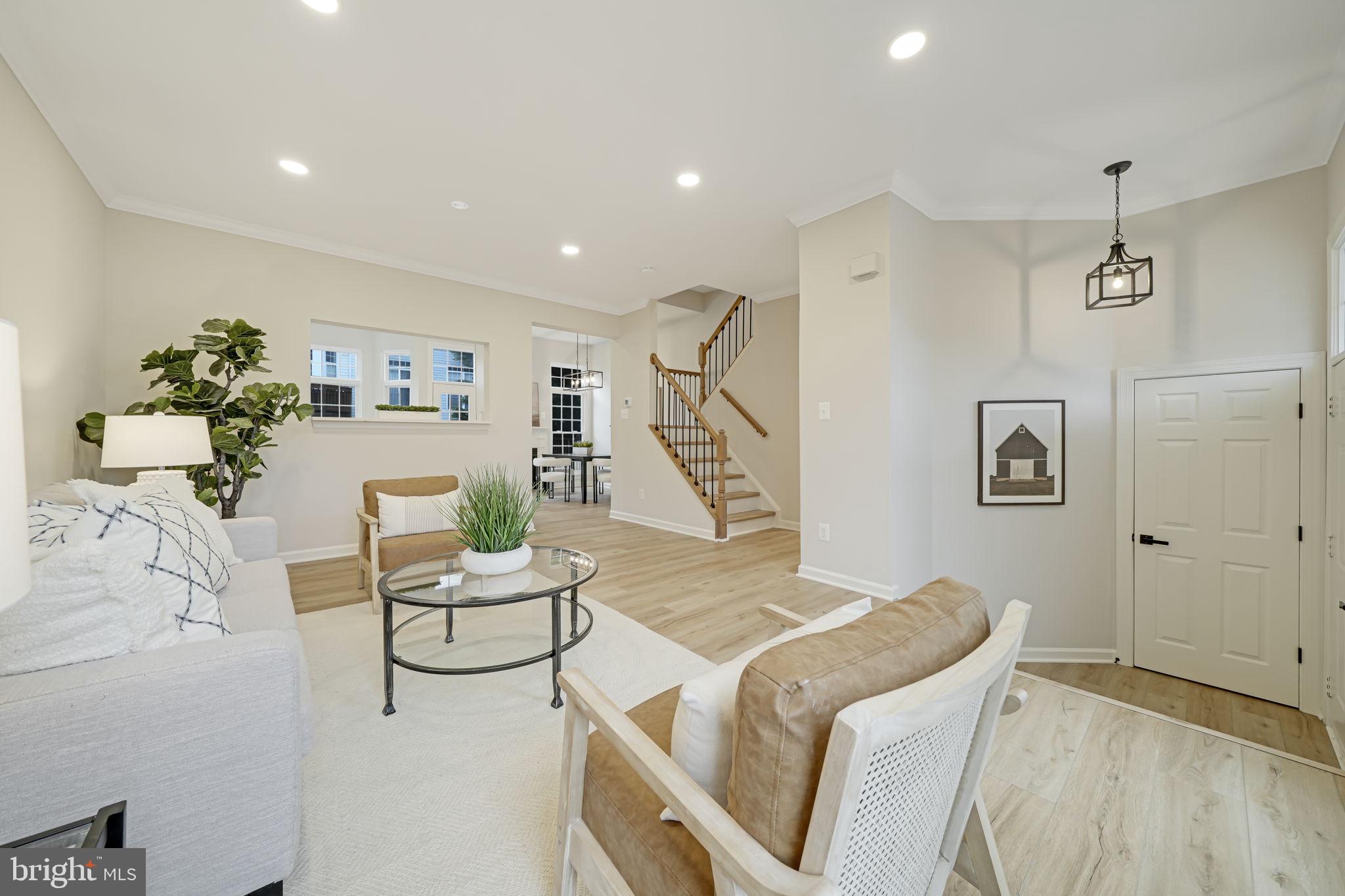 47670 WOOLCOTT SQUARE