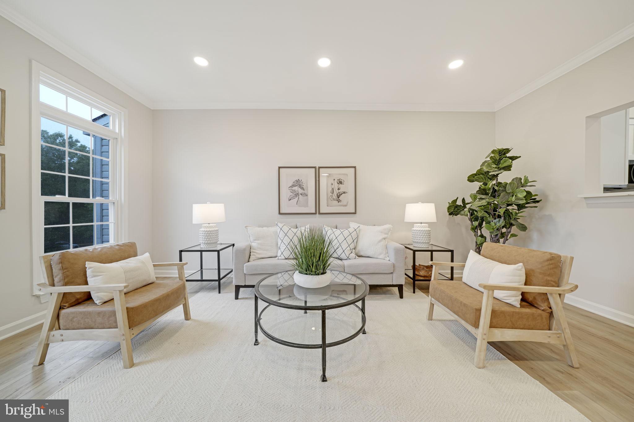 47670 WOOLCOTT SQUARE