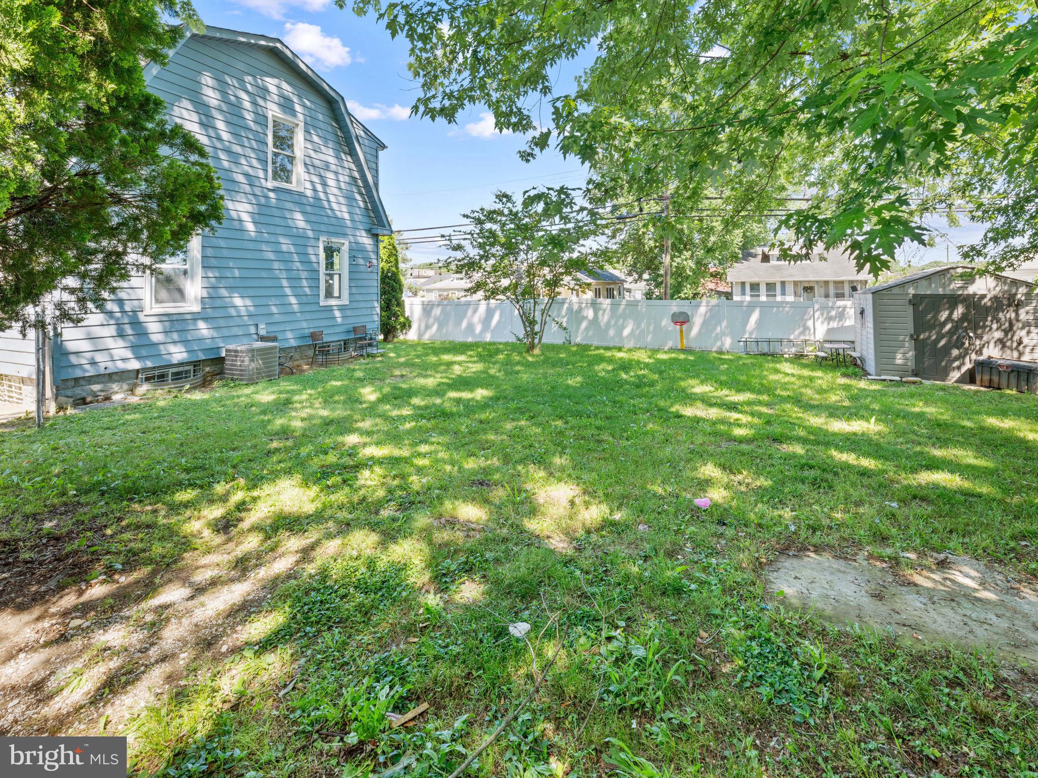 COLMAR MANOR - Residential