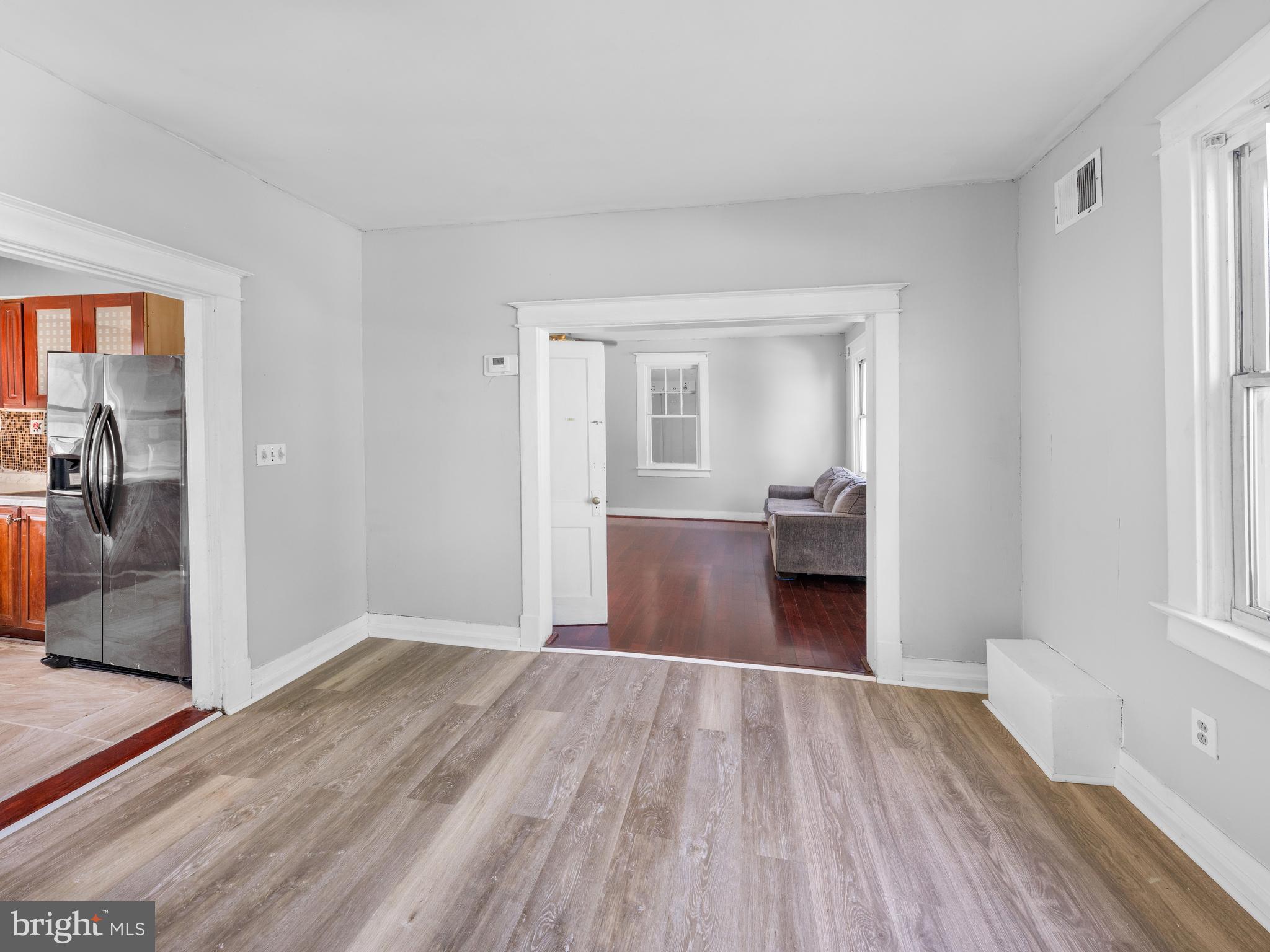 COLMAR MANOR - Residential