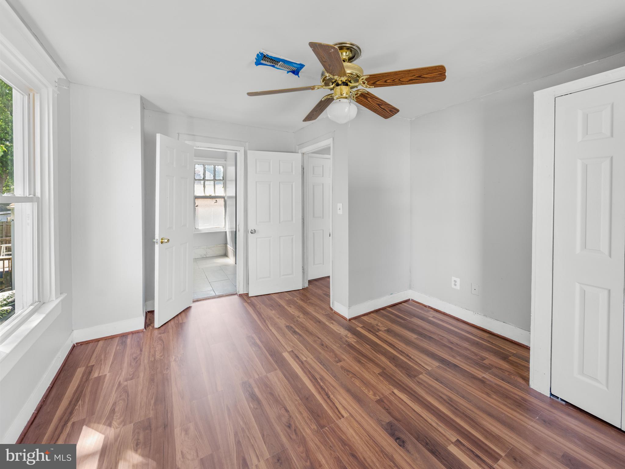 COLMAR MANOR - Residential