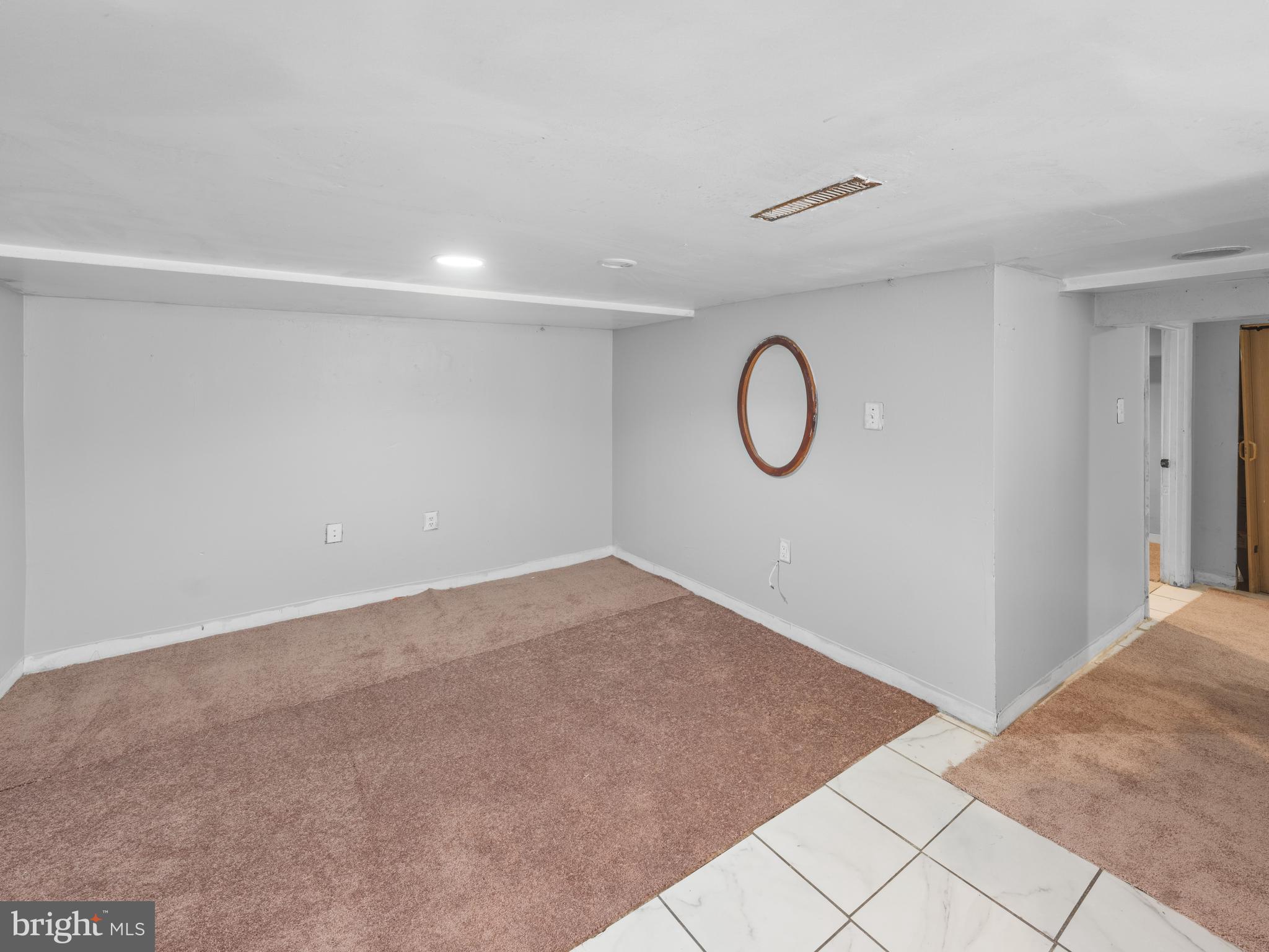 COLMAR MANOR - Residential