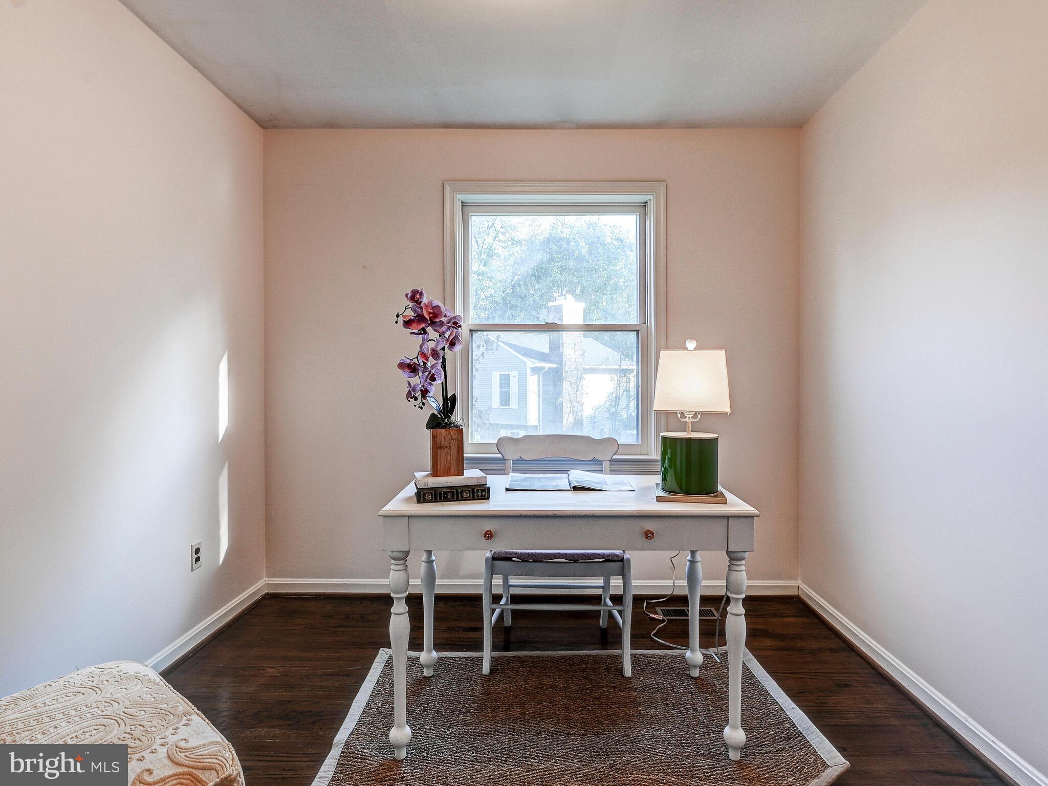 LAKE ROLAND - Residential