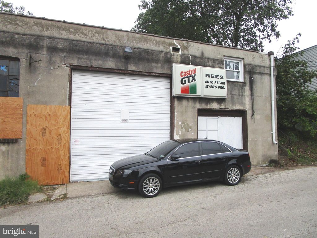 Photo of 1326 Markley Street, NORRISTOWN, PA 19401 (MLS # PAMC2147904)