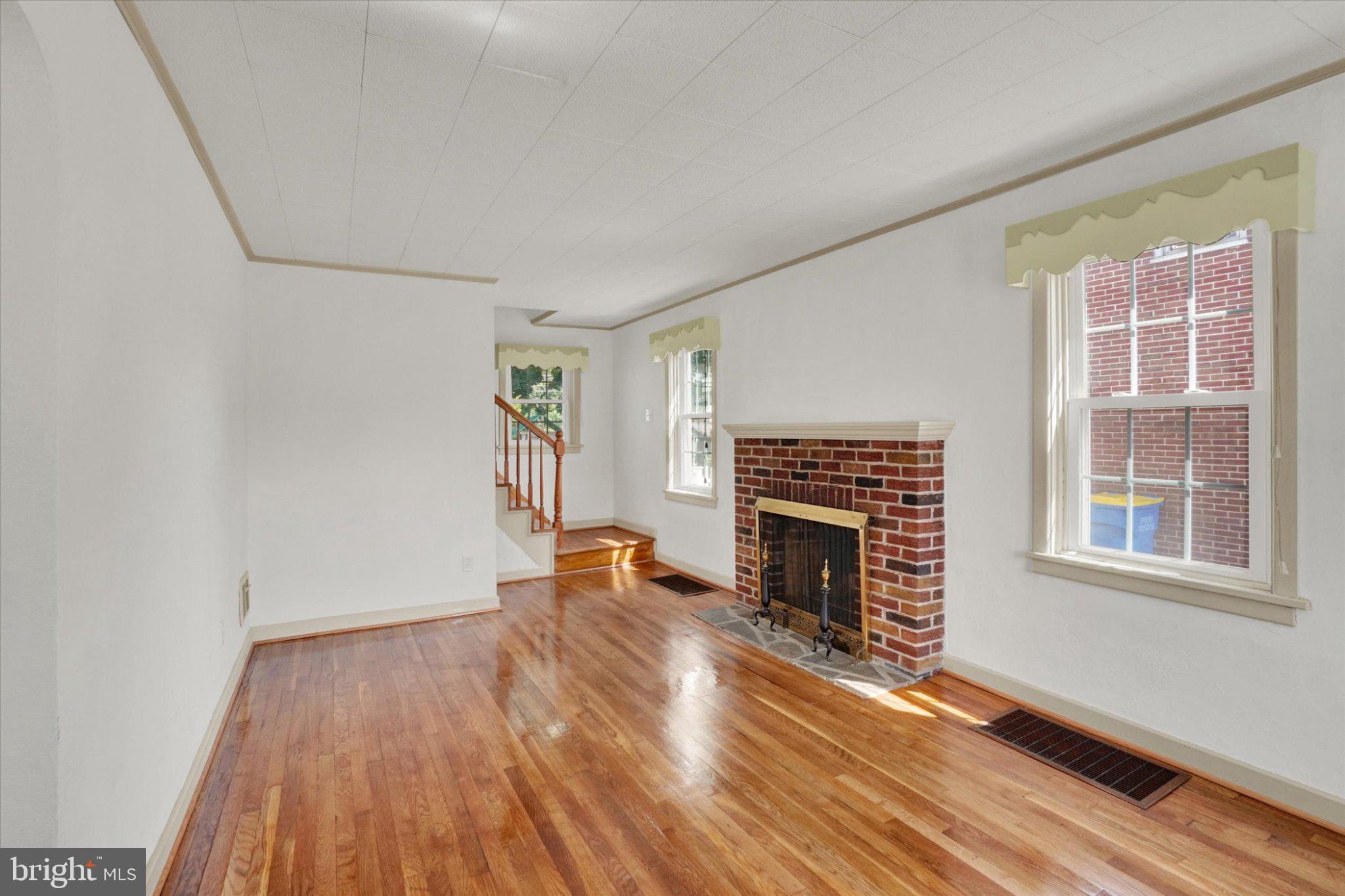 801 E 10TH AVENUE