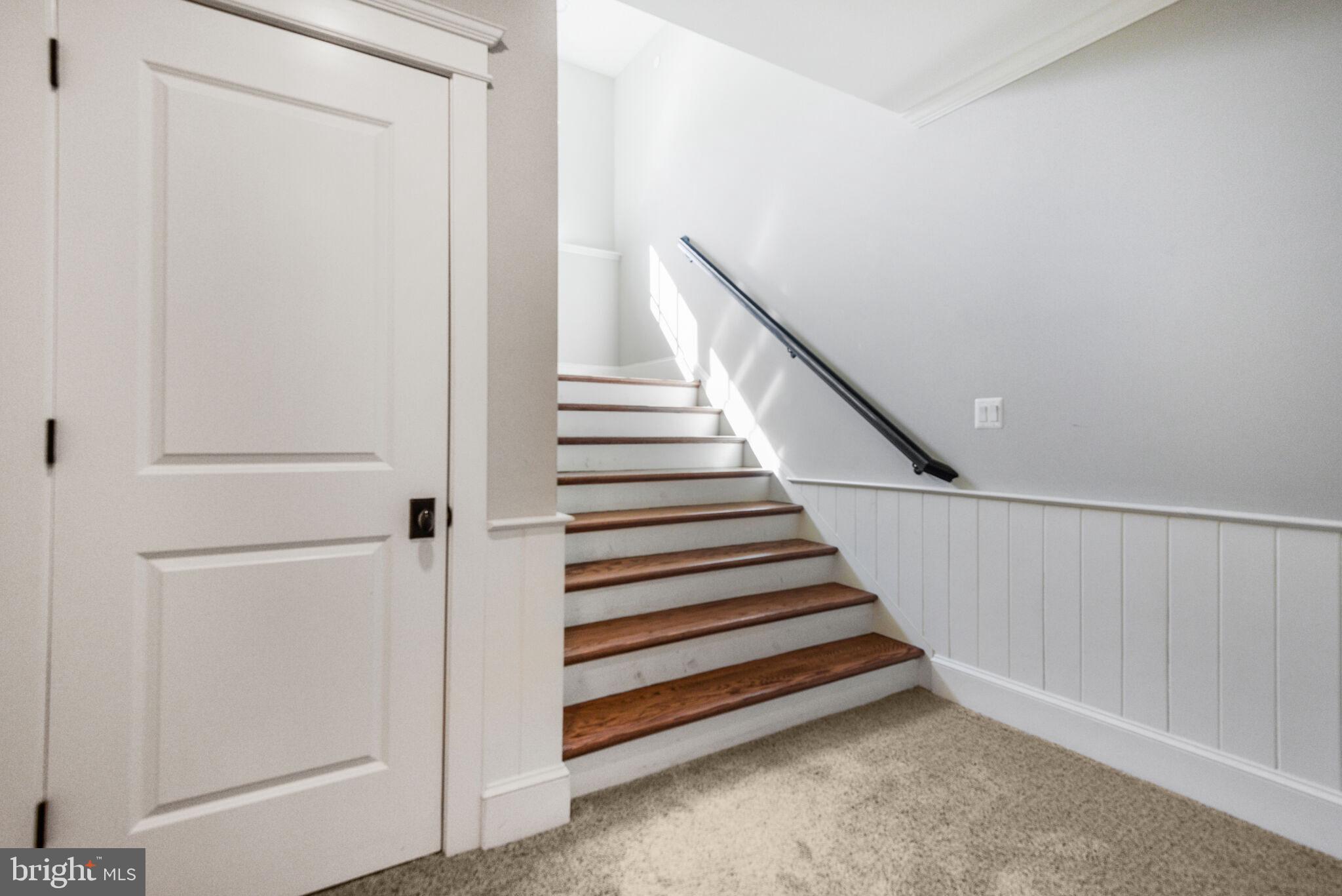 GLEN ECHO HEIGHTS - Residential Lease