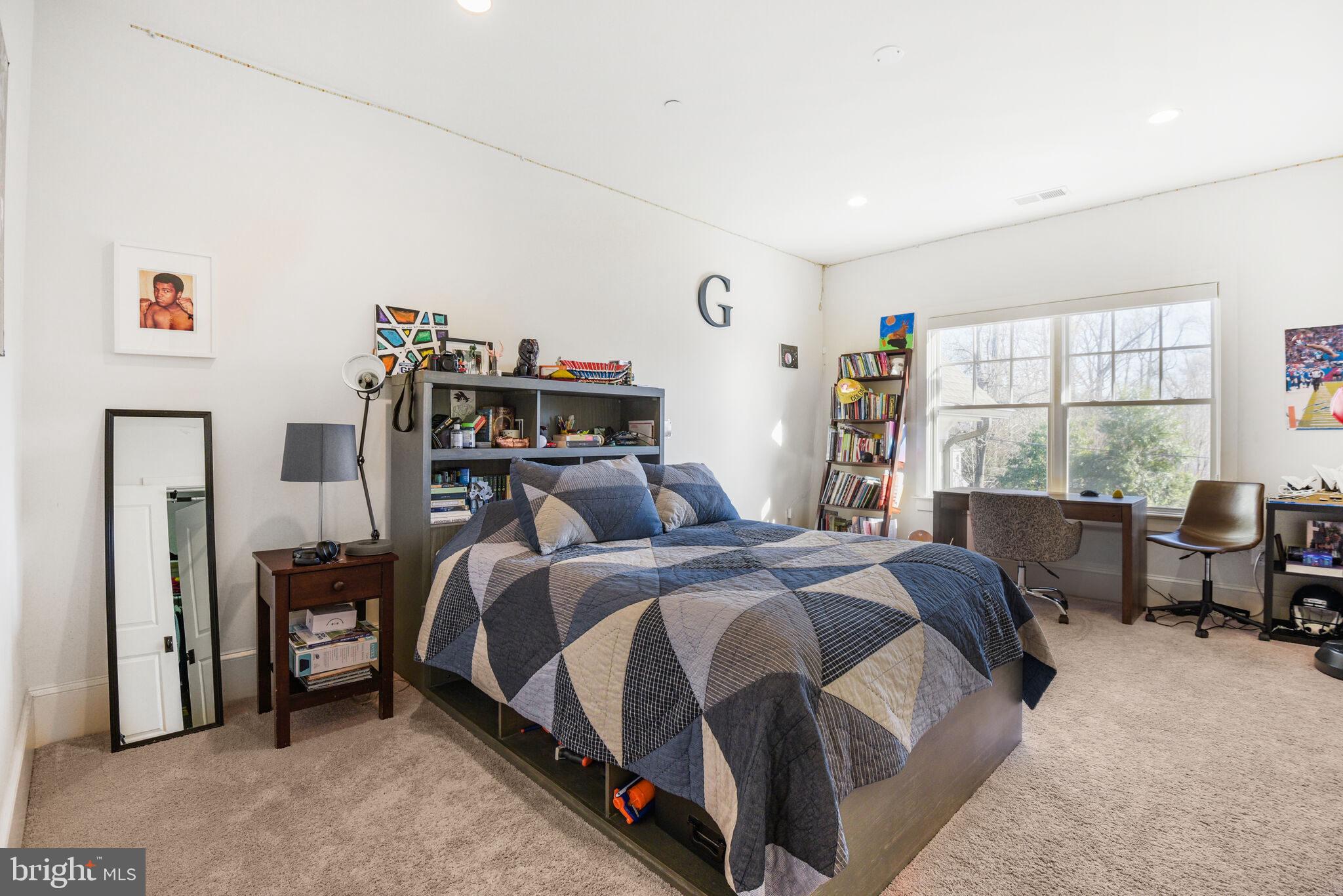 GLEN ECHO HEIGHTS - Residential Lease