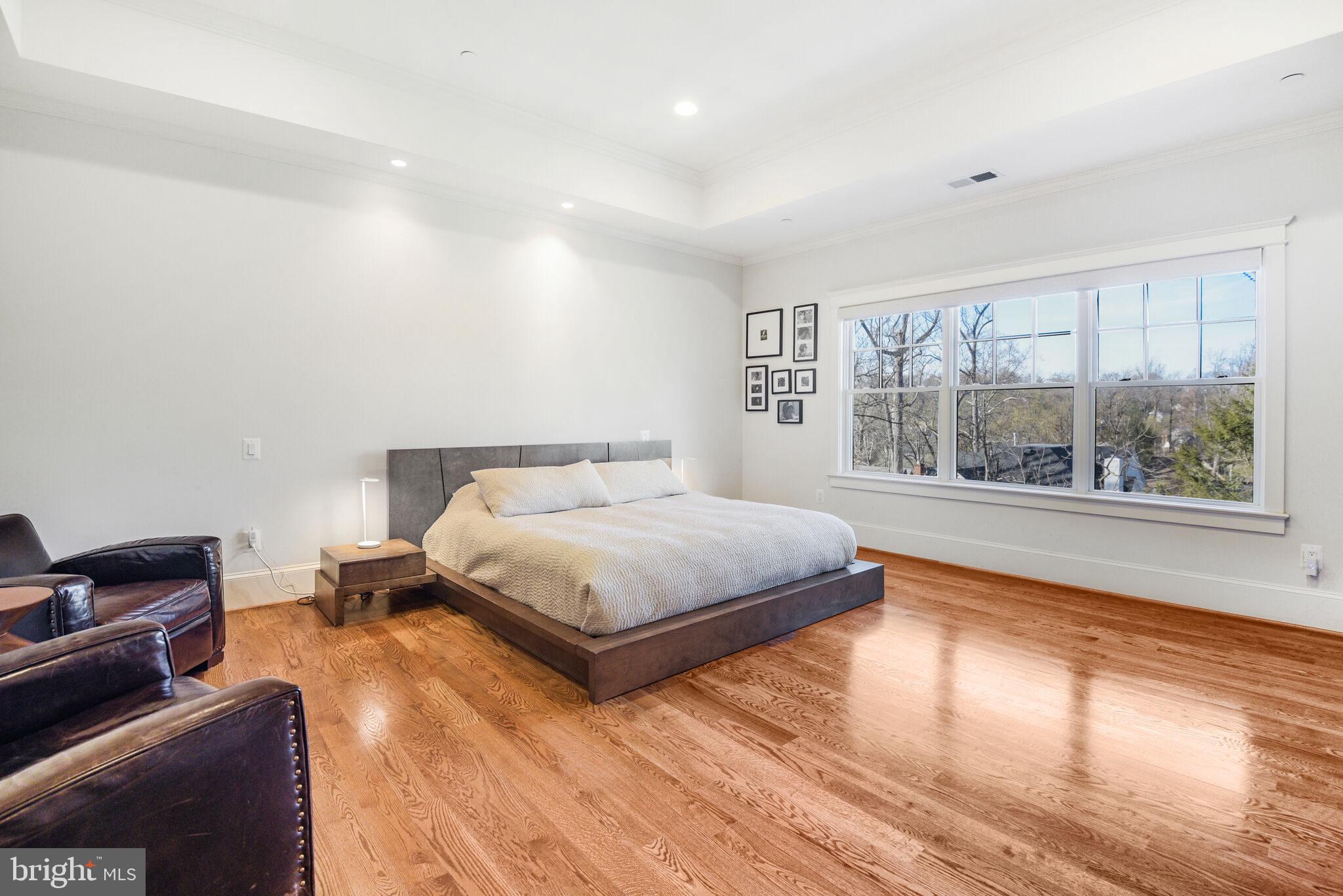 GLEN ECHO HEIGHTS - Residential Lease