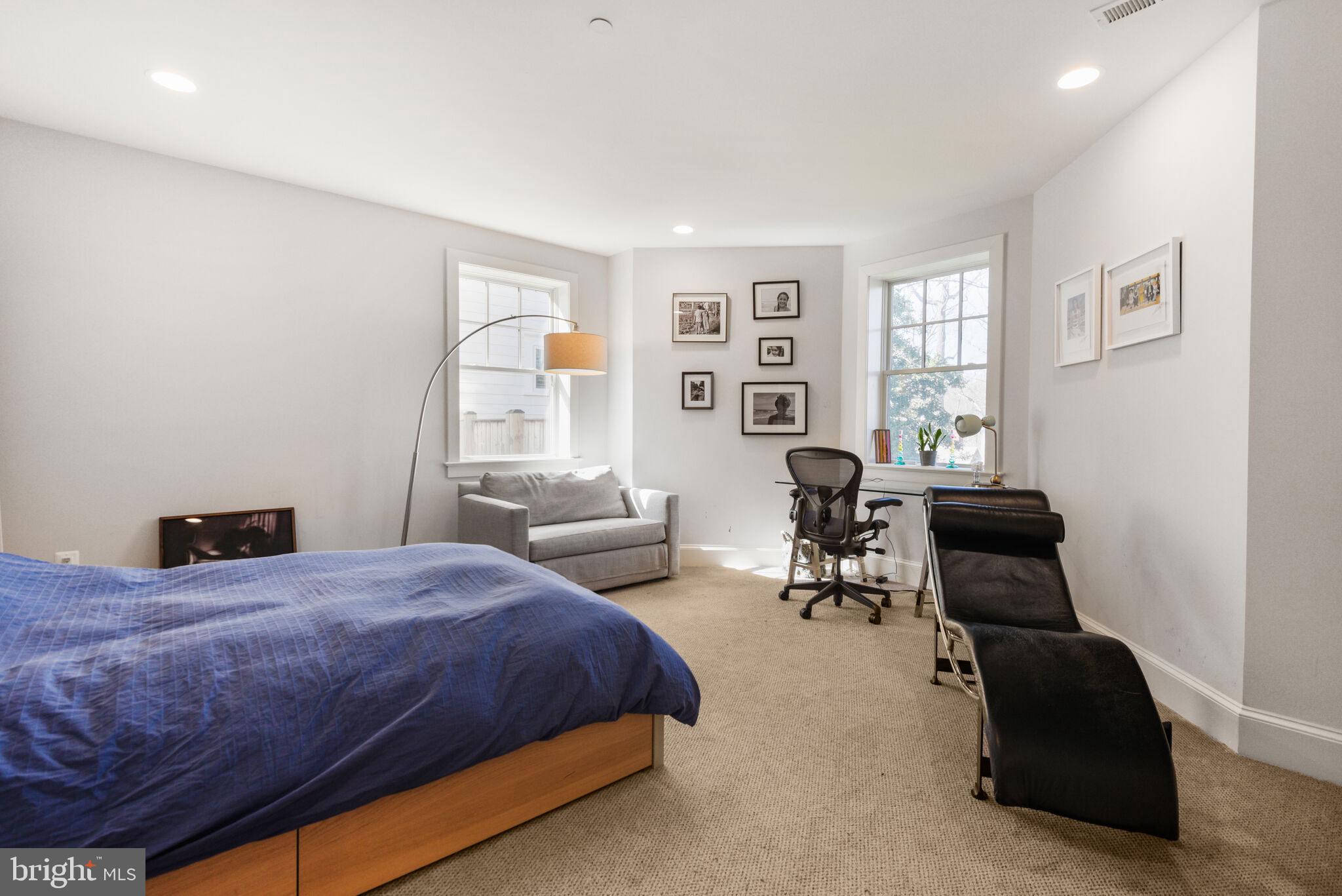 GLEN ECHO HEIGHTS - Residential Lease