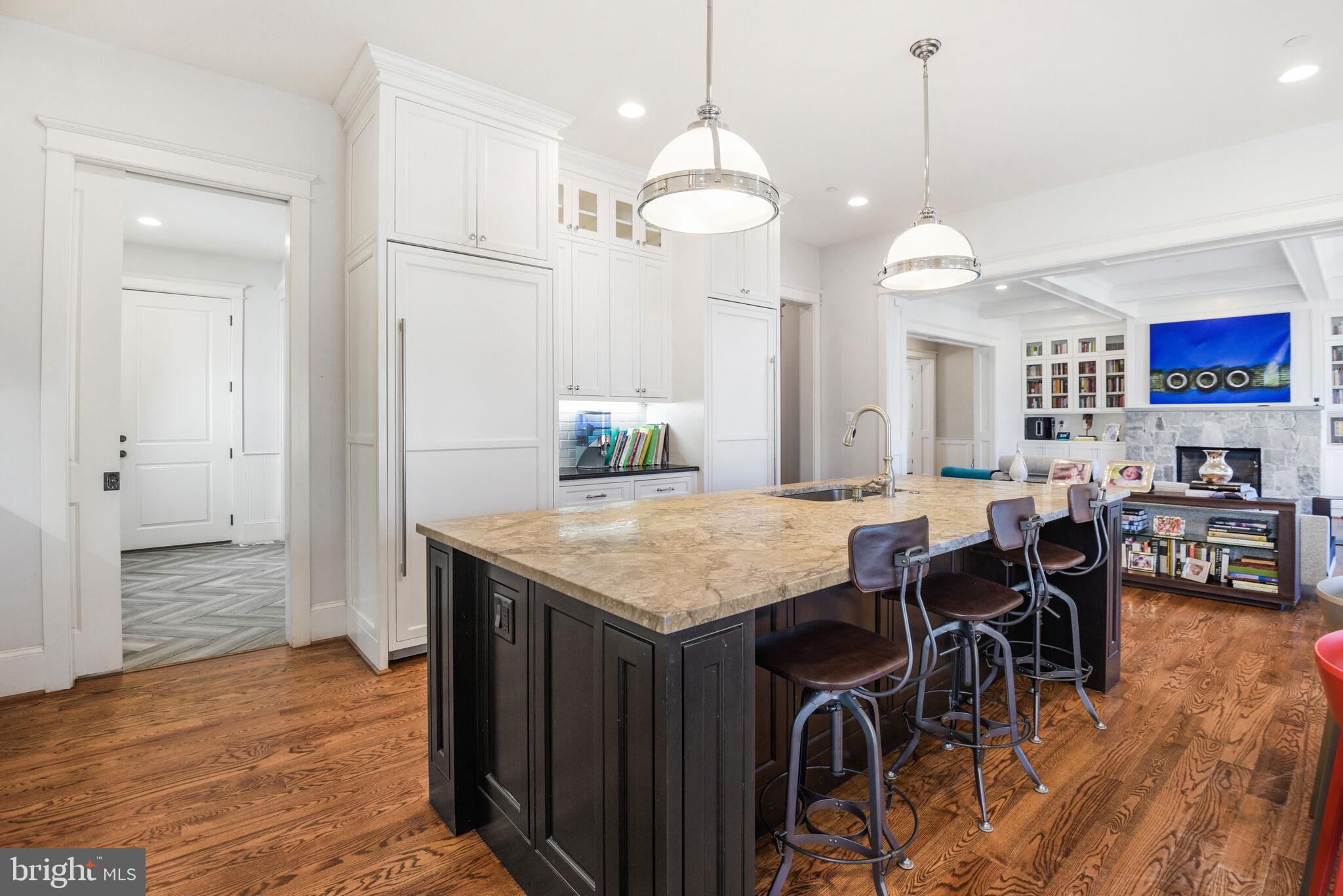 GLEN ECHO HEIGHTS - Residential Lease