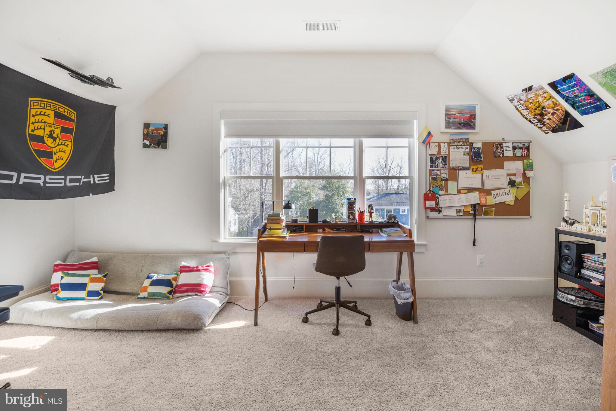 GLEN ECHO HEIGHTS - Residential Lease