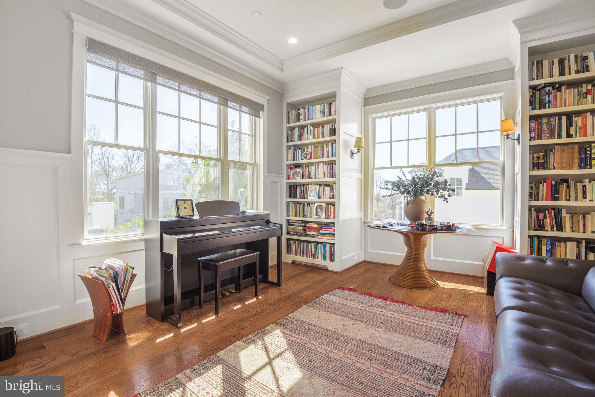 GLEN ECHO HEIGHTS - Residential Lease