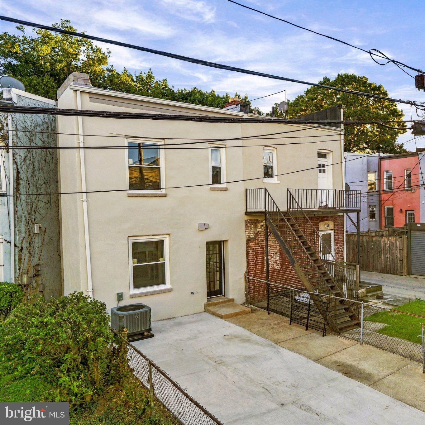 229 P STREET NW
