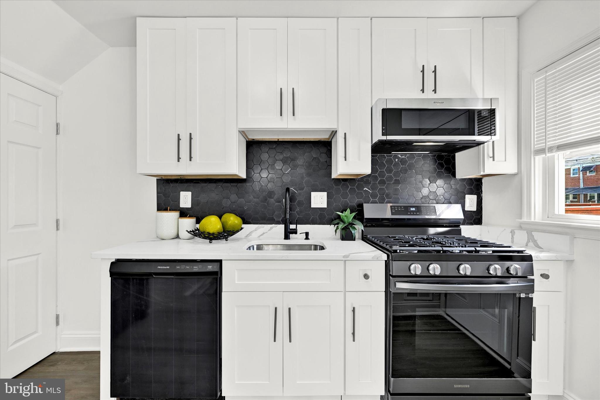 HAWTHORNE - Residential