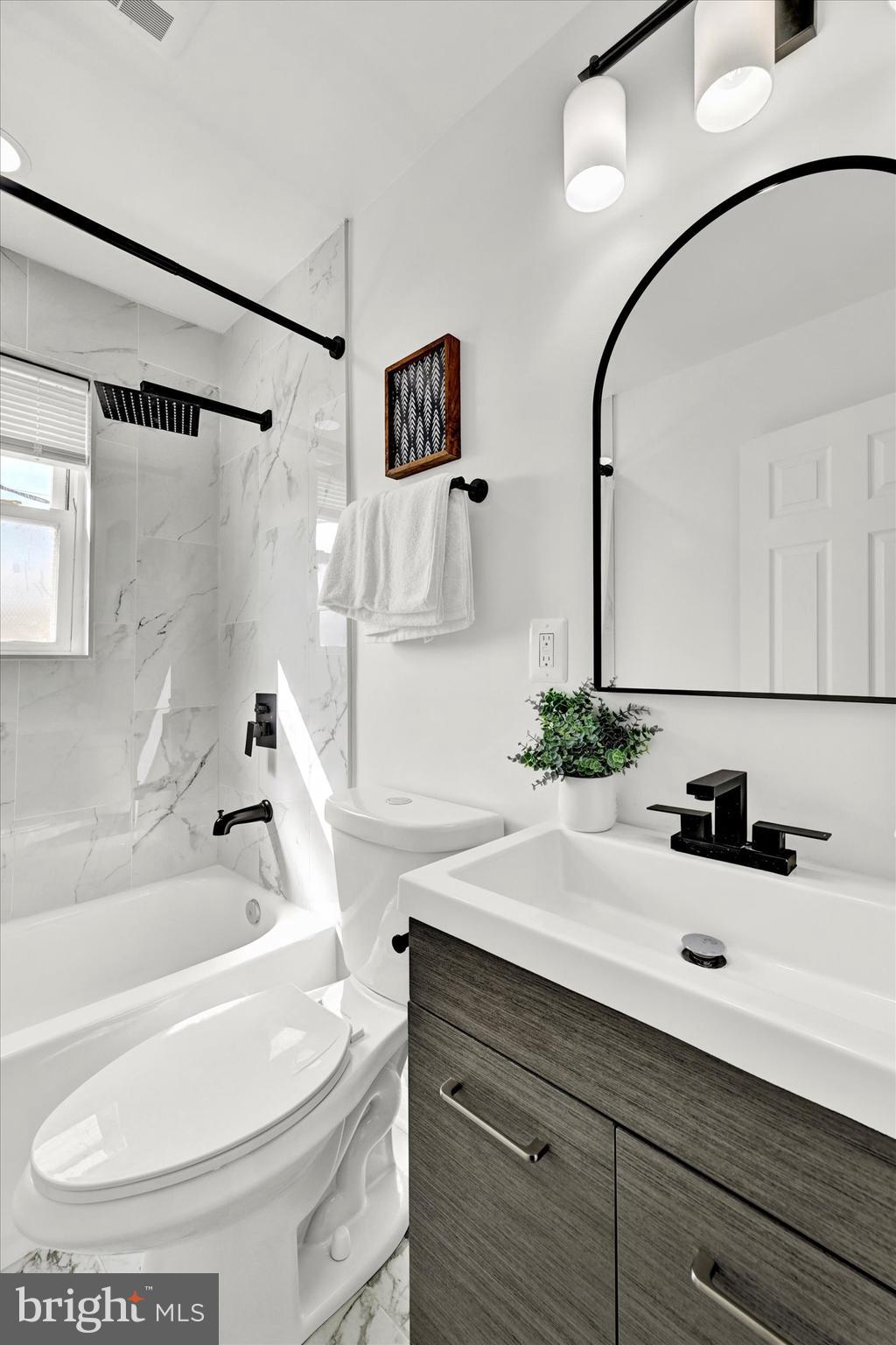 HAWTHORNE - Residential