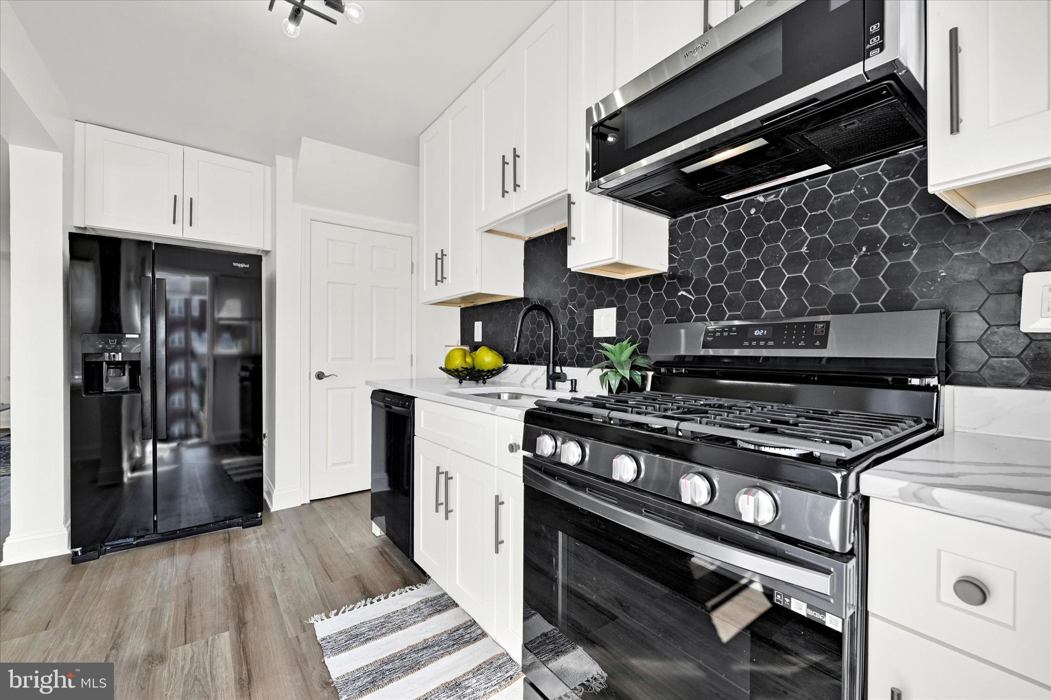 HAWTHORNE - Residential