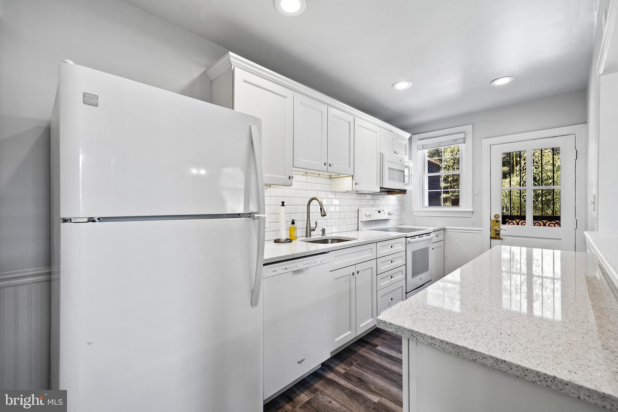 AIGBURTH - Residential