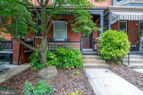 Photo of 245 Lancaster Avenue, LANCASTER, PA 17603 (MLS # PALA2075284)