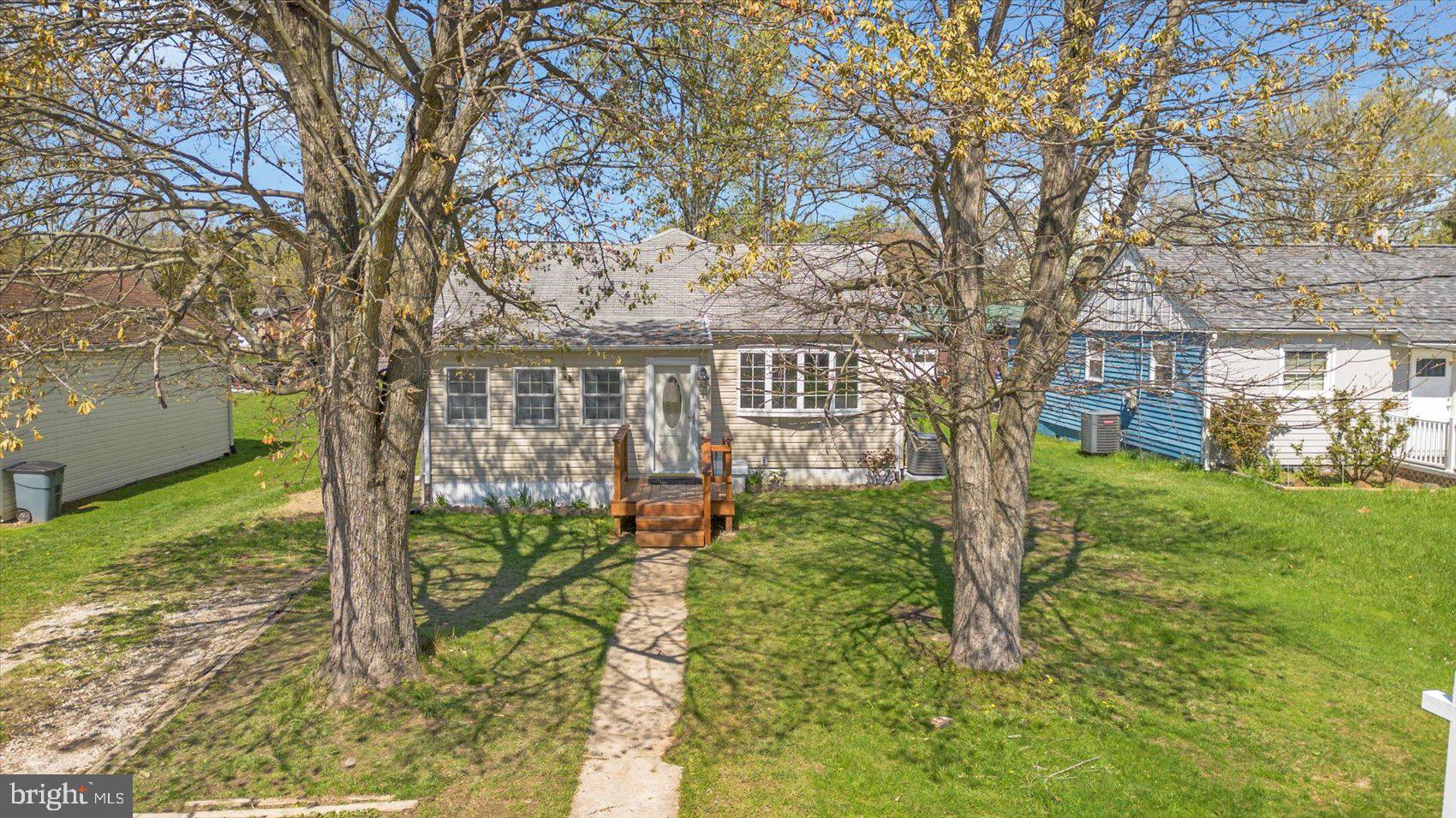 OLIVER BEACH - Residential