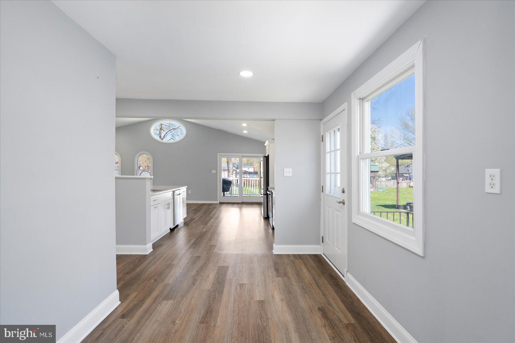 OLIVER BEACH - Residential