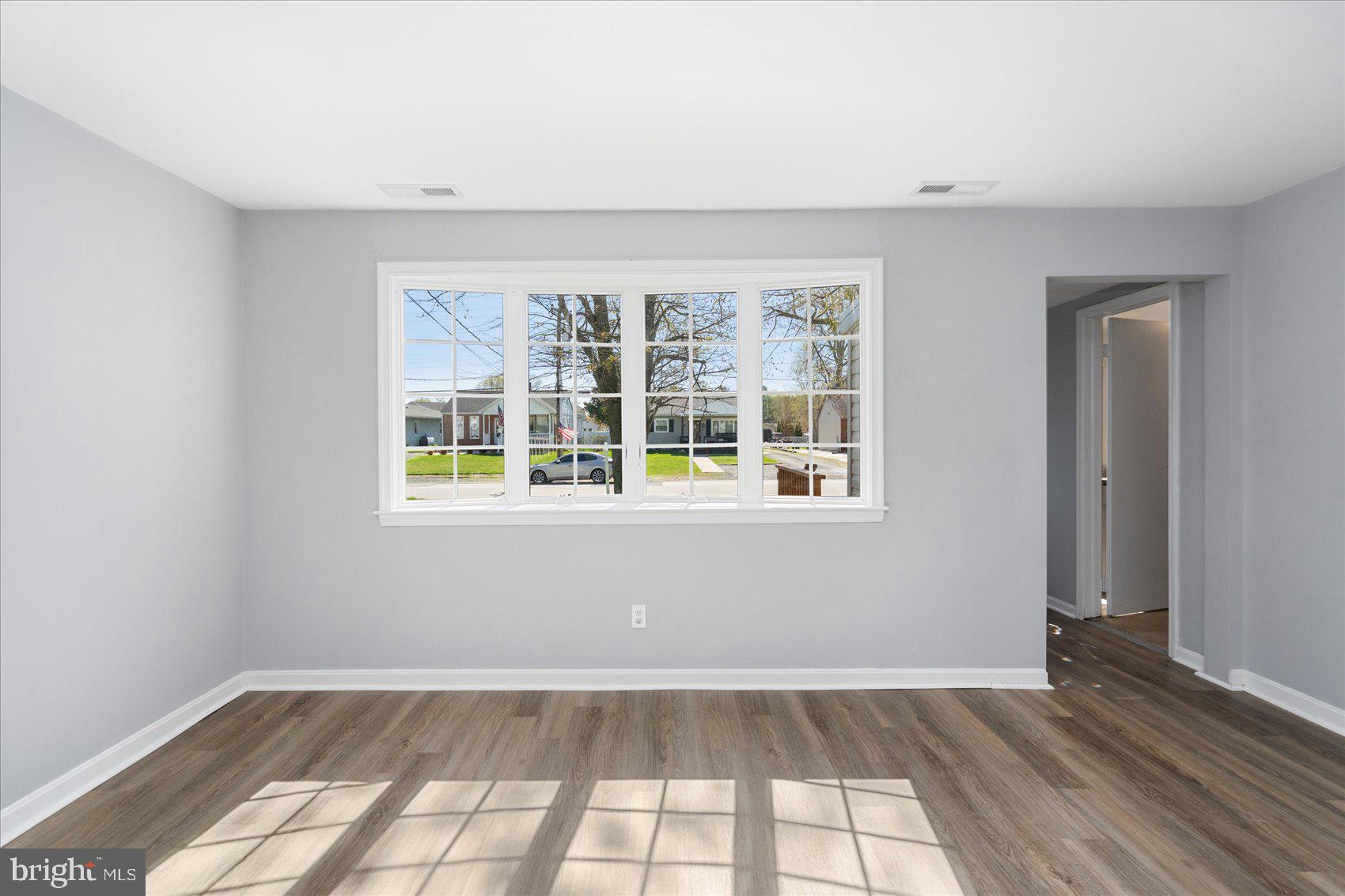 OLIVER BEACH - Residential