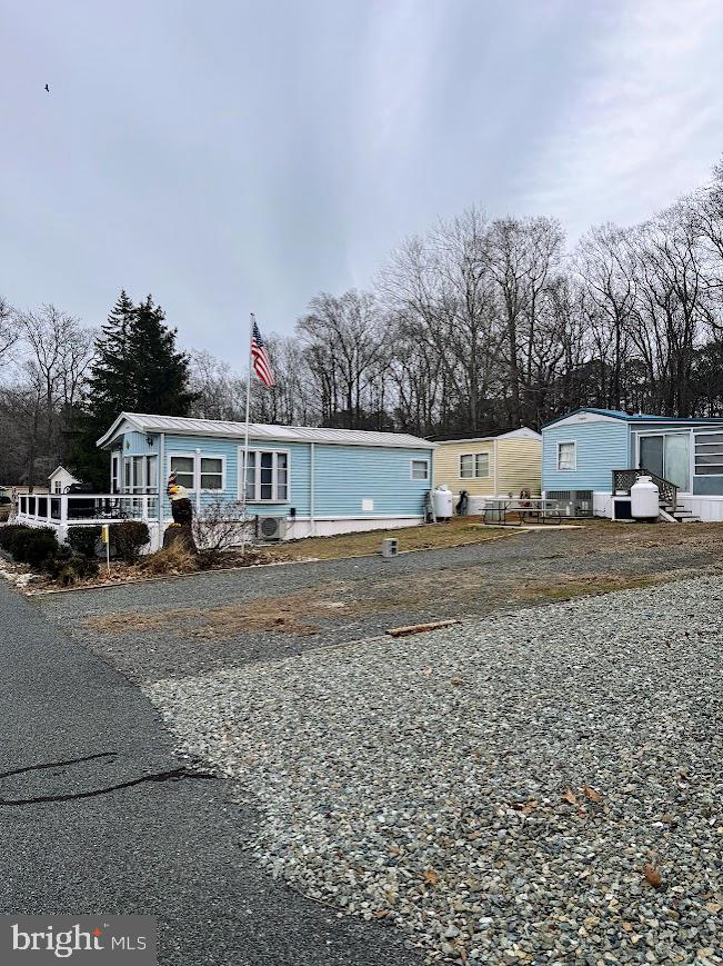 WHITE HORSE PARK II - Land