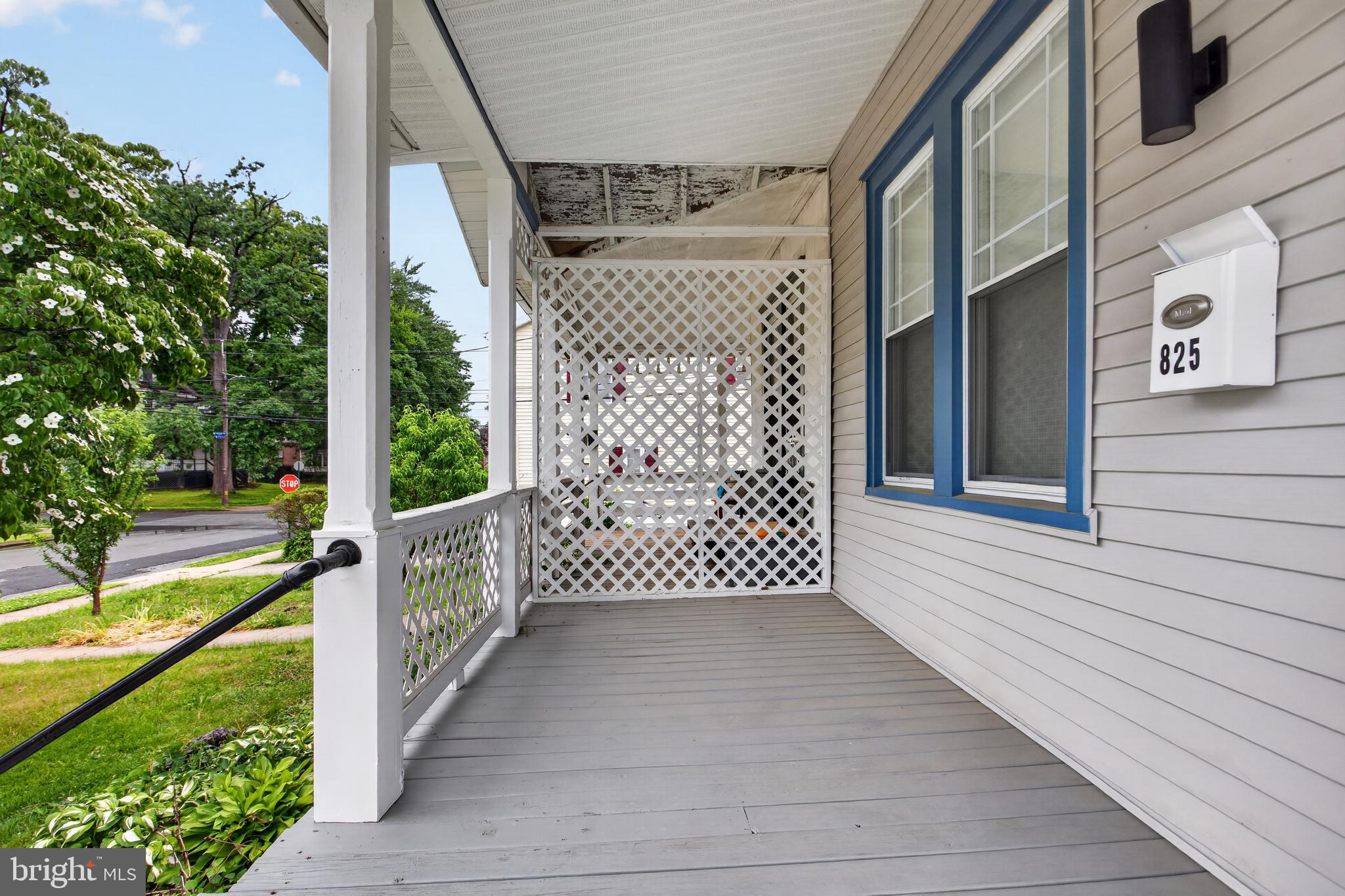 COLLINGSWOOD - Residential