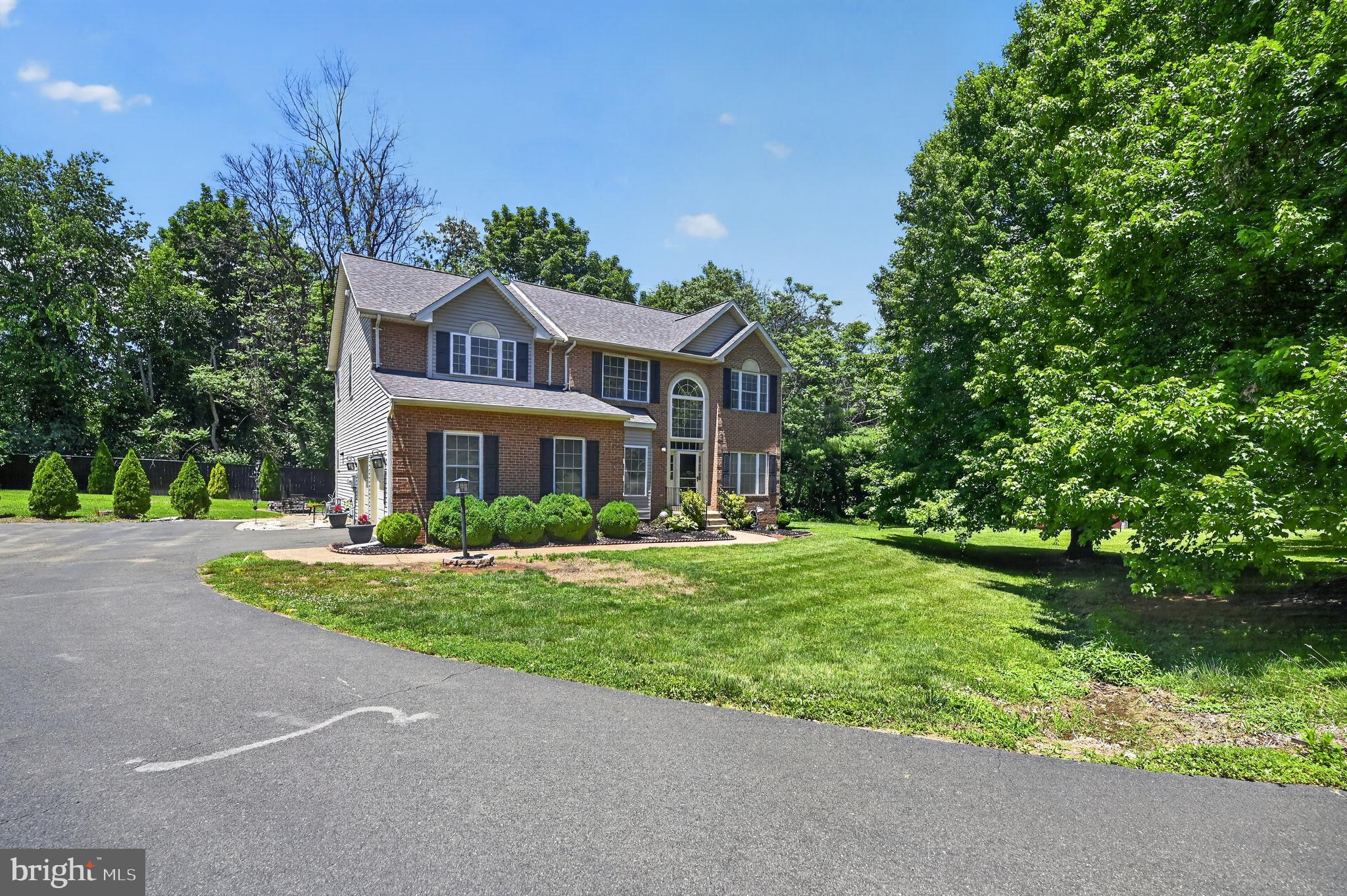 7164 N CREST COURT