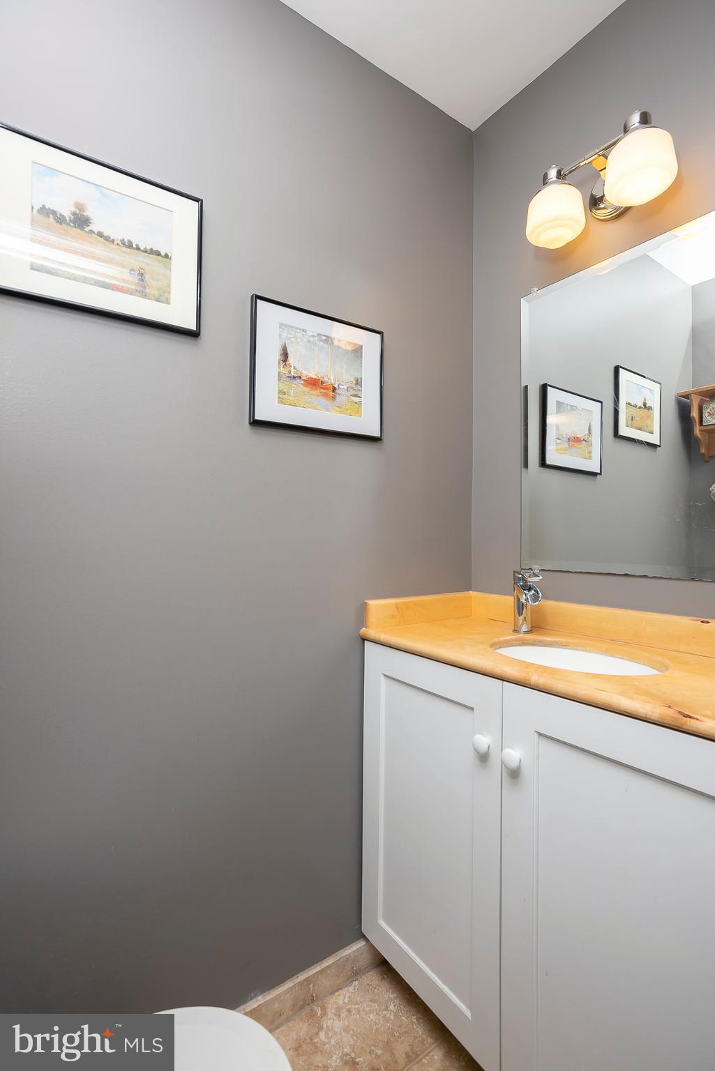 TIFFANY WOODS - Residential