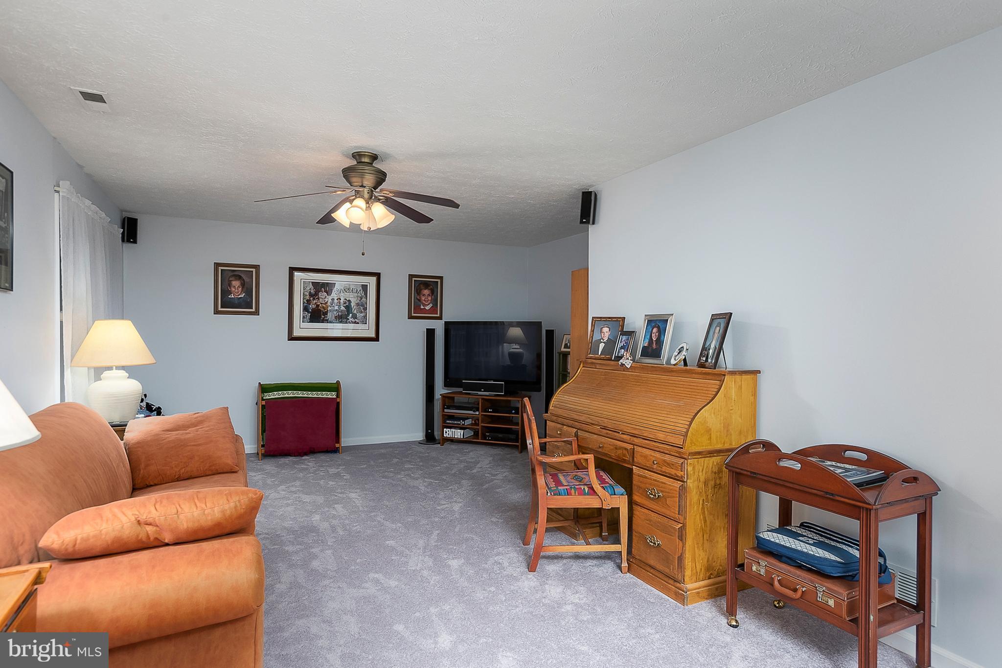 TIFFANY WOODS - Residential