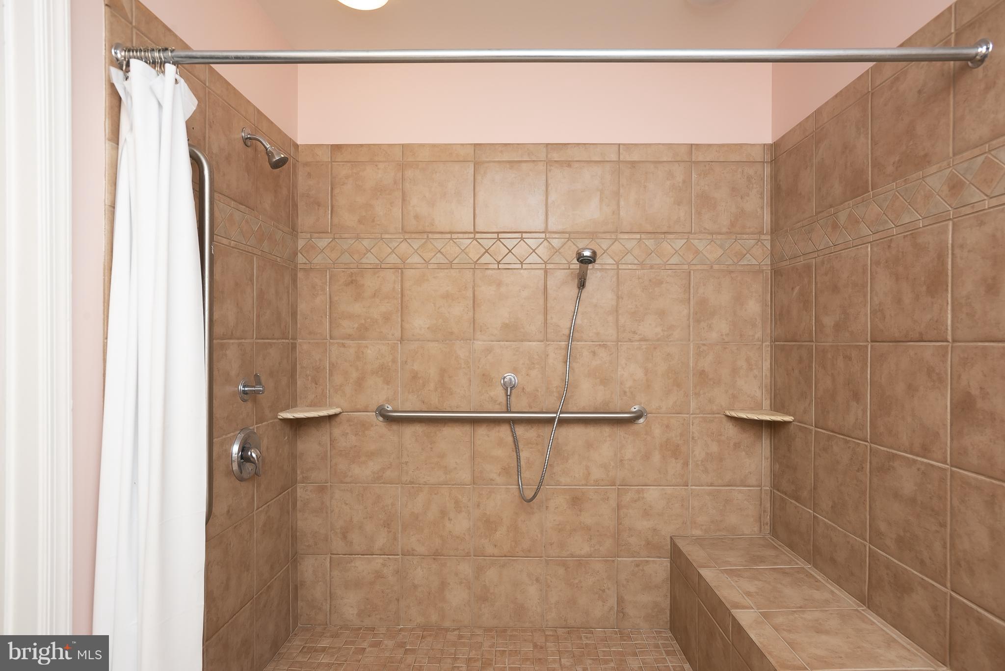 TIFFANY WOODS - Residential