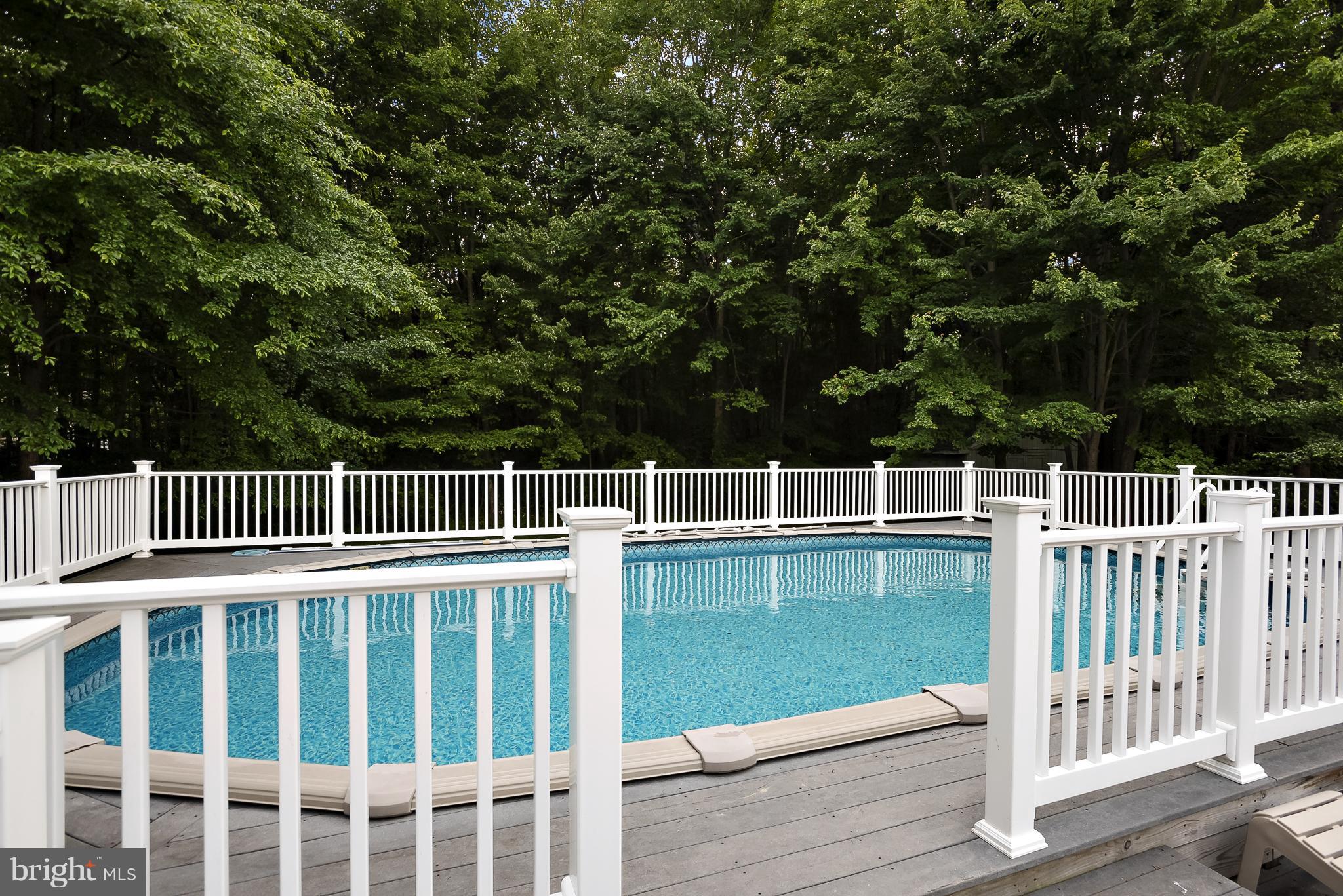 TIFFANY WOODS - Residential