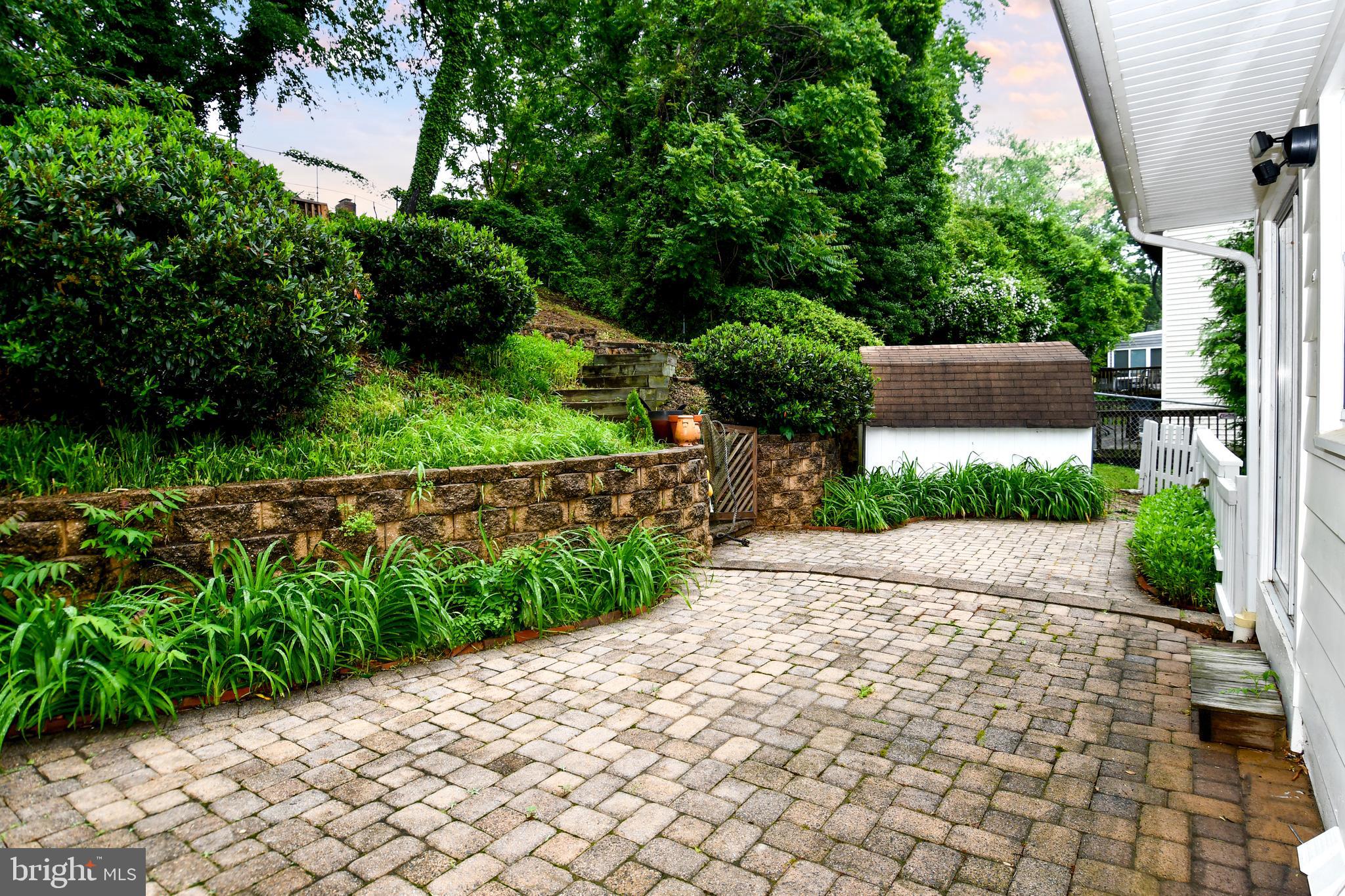 HILLSMERE ESTATES - Residential