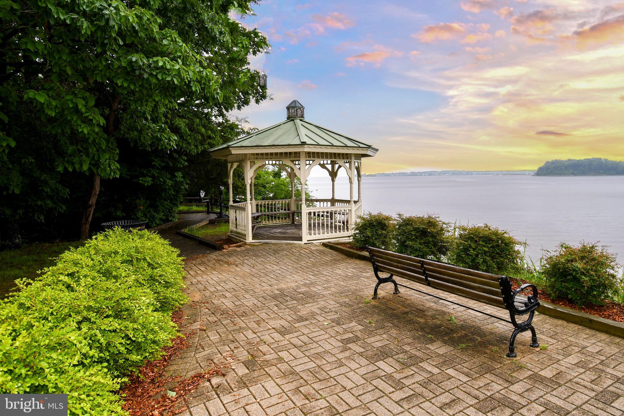 HILLSMERE ESTATES - Residential