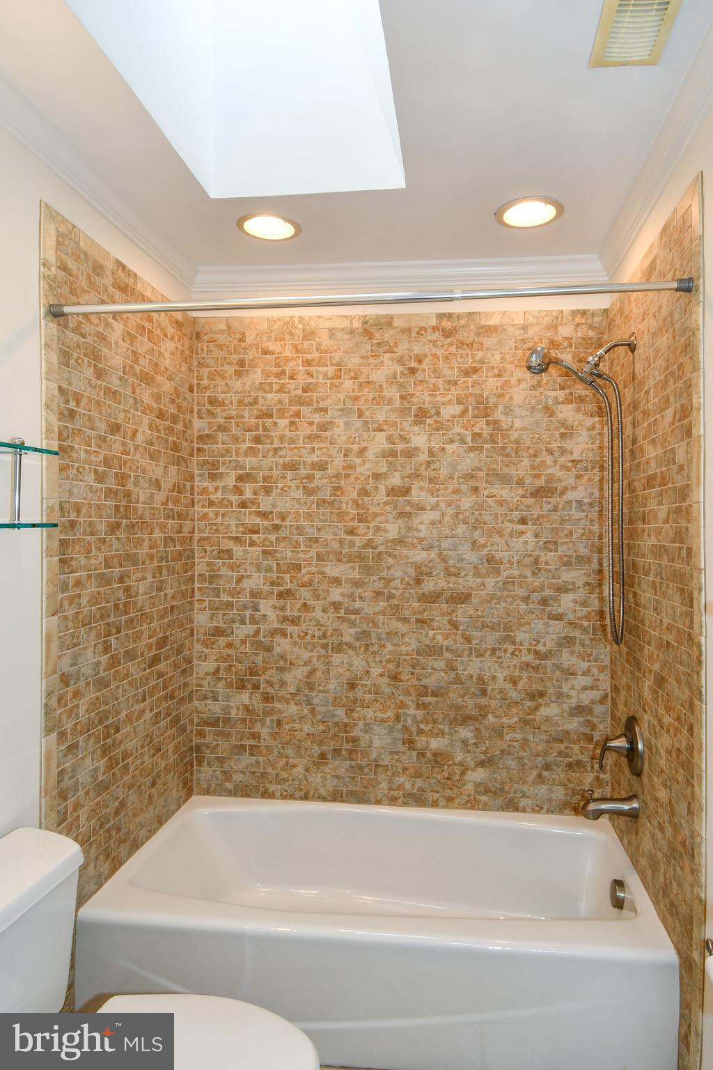 HILLSMERE ESTATES - Residential
