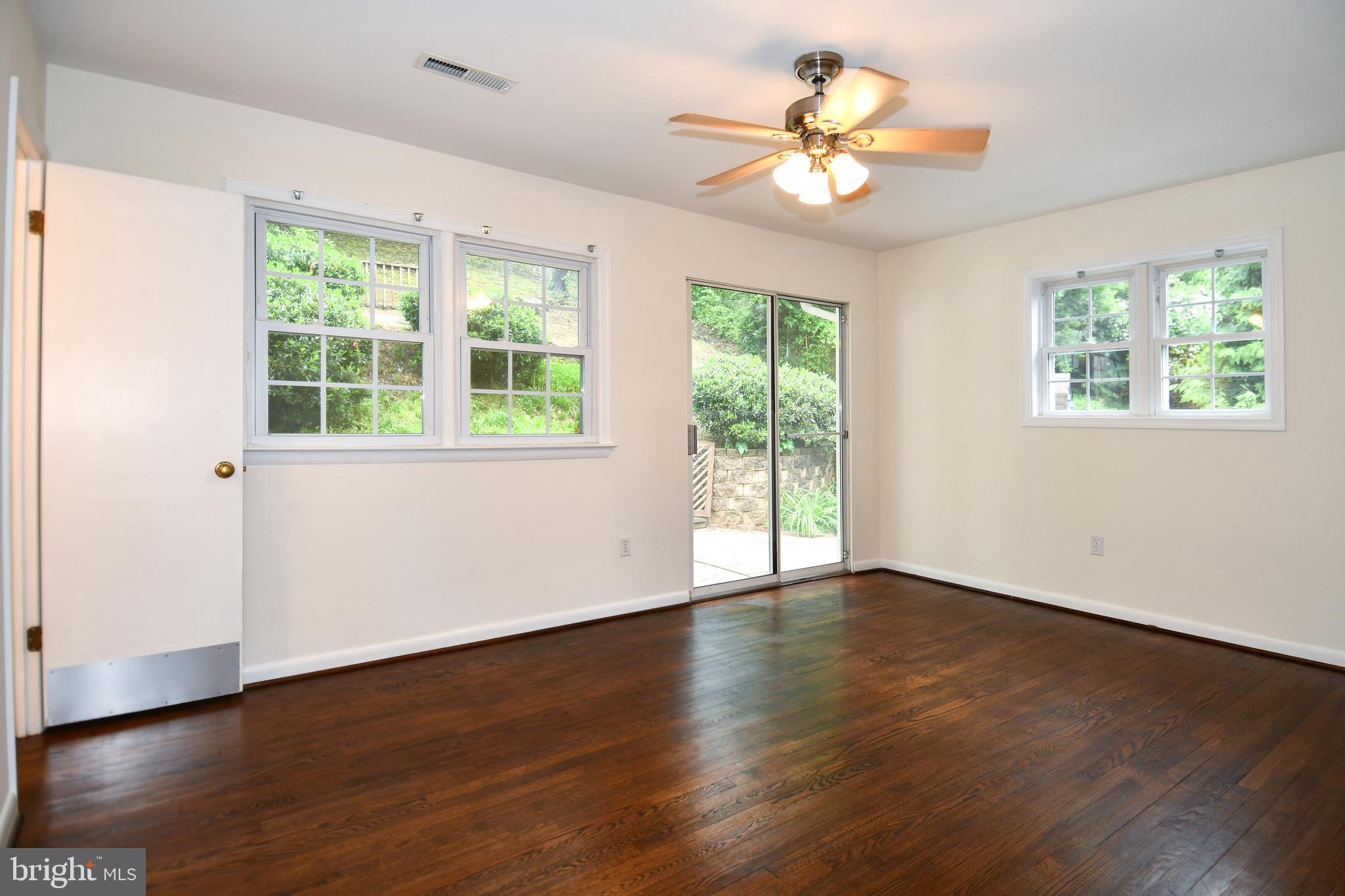HILLSMERE ESTATES - Residential