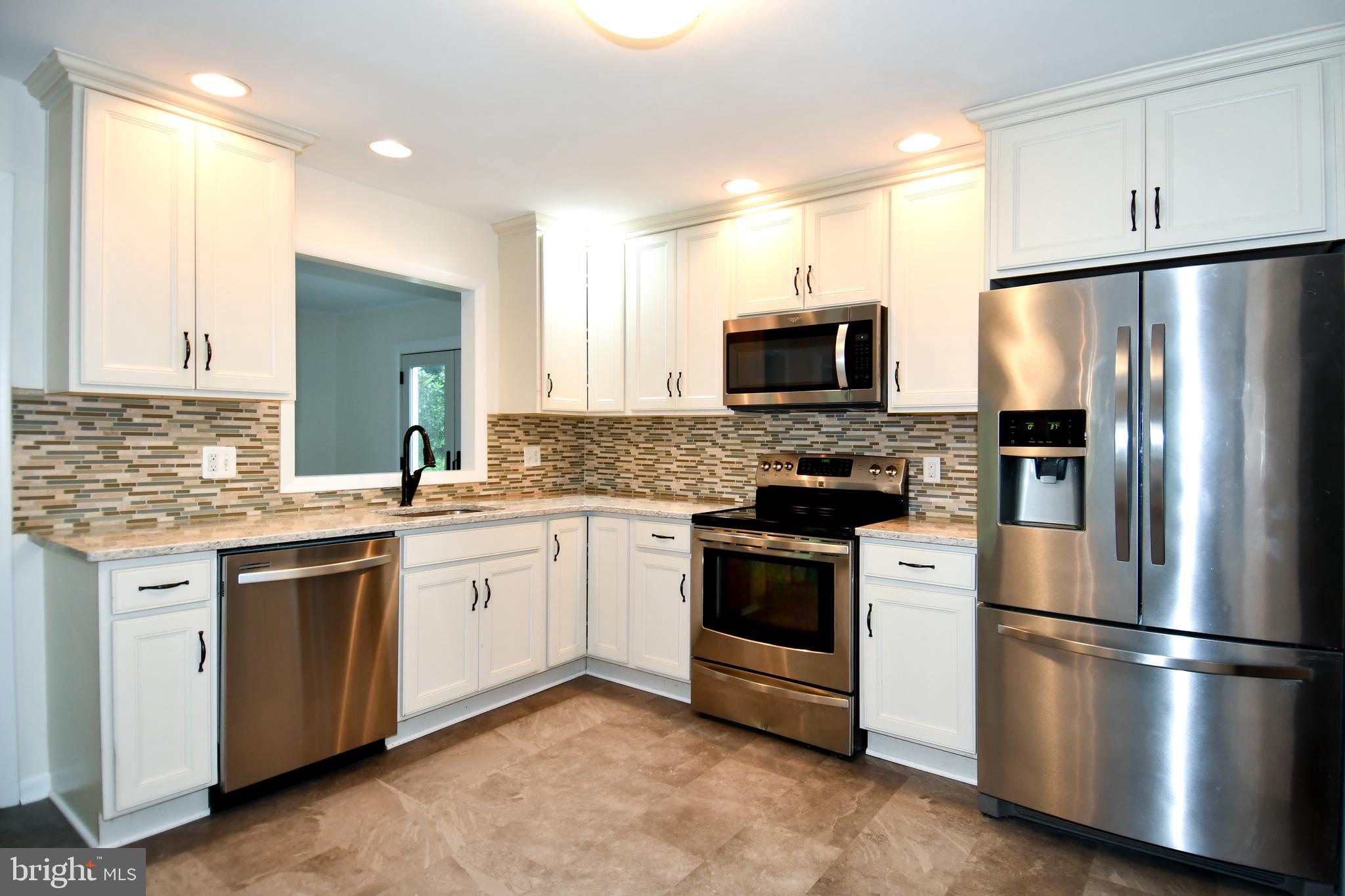 HILLSMERE ESTATES - Residential