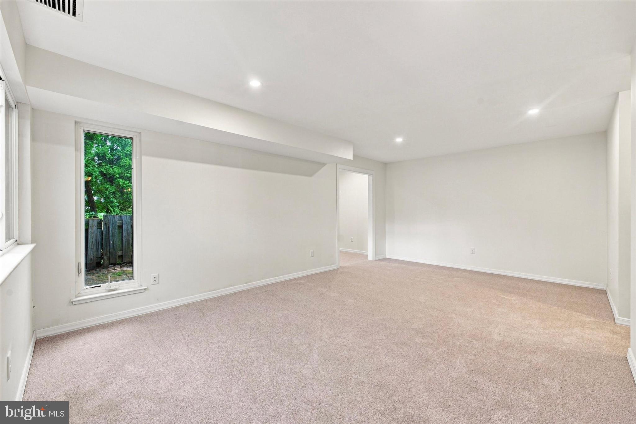 208 CONCORD DRIVE CONDO 110