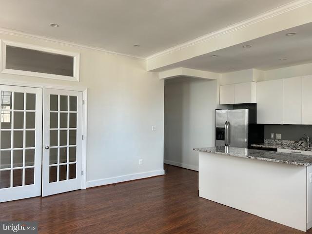 1 E CHASE STREET 305