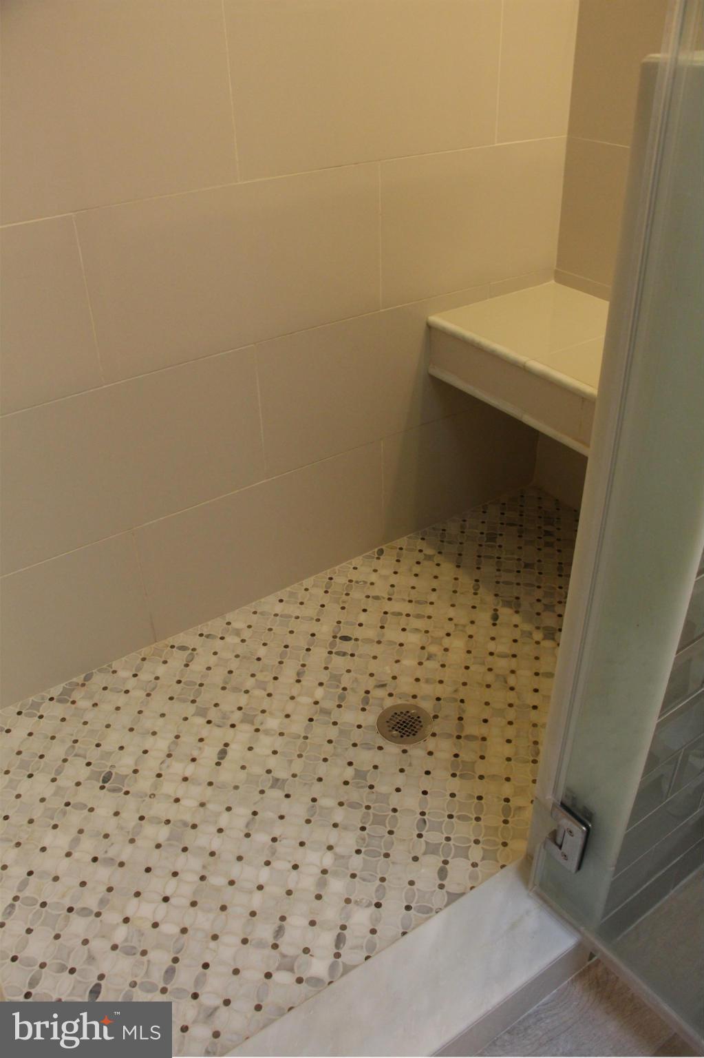 WINDSOR - Residential