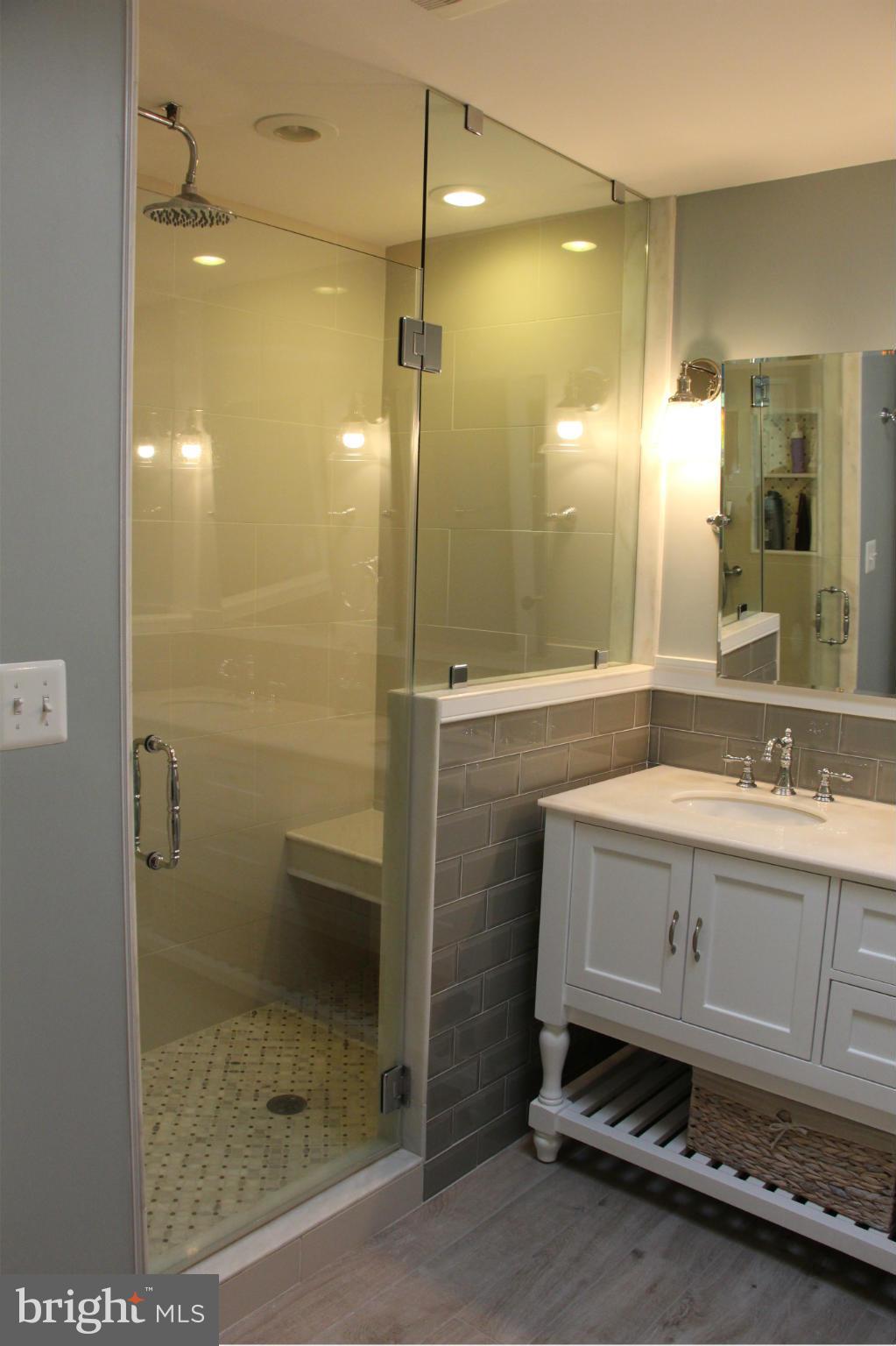 WINDSOR - Residential