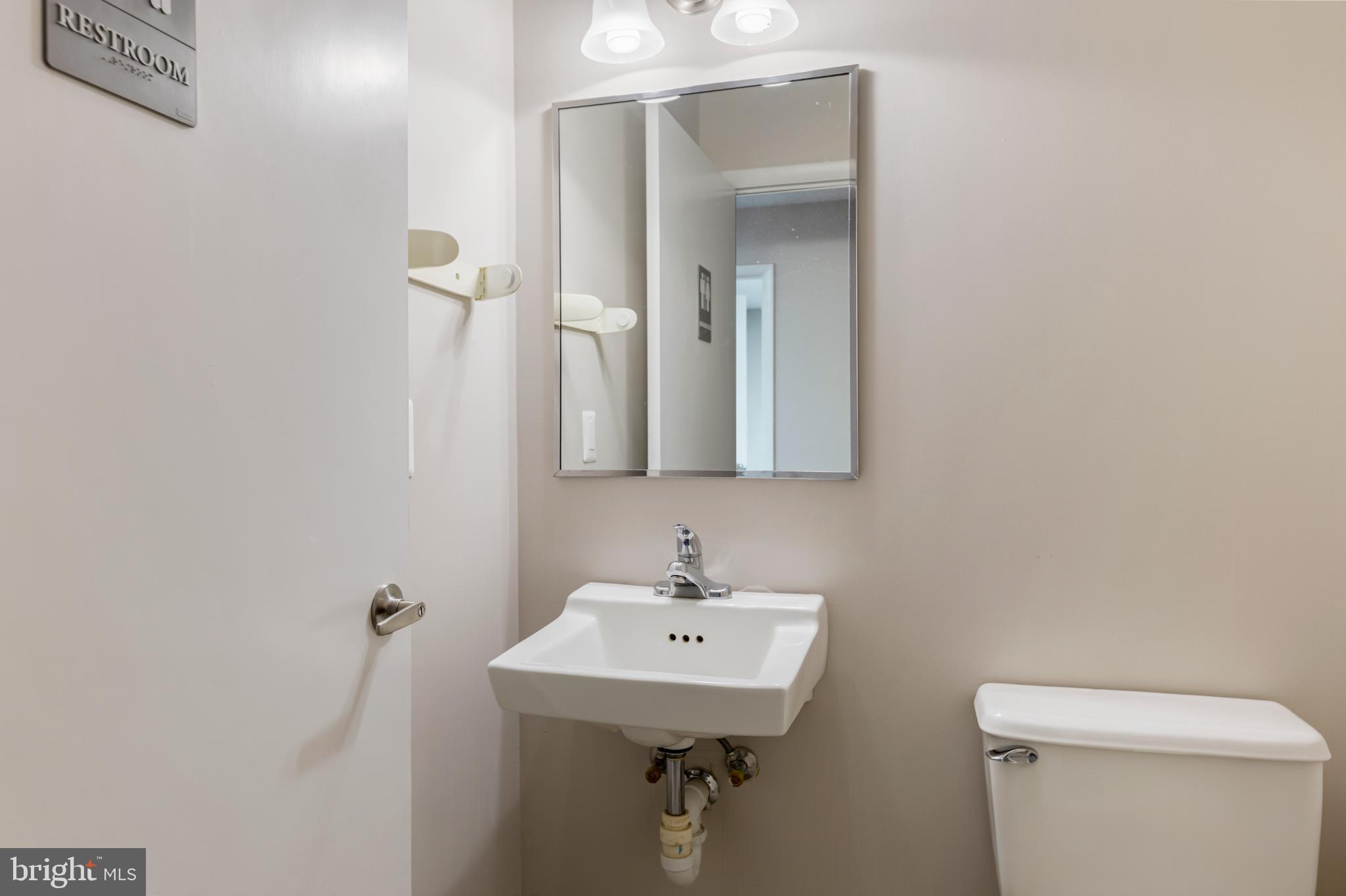 PARK PLACE PROFESSIONAL CENTER - Commercial Sale