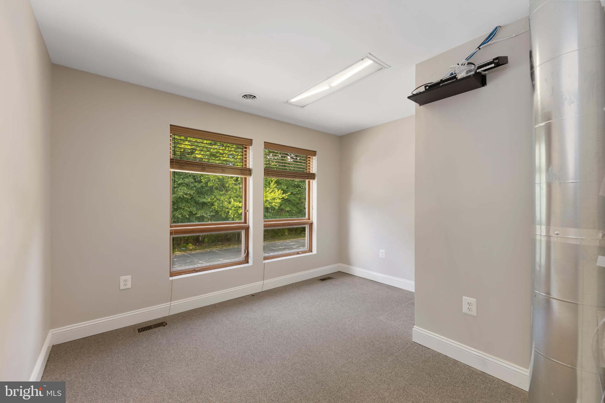 PARK PLACE PROFESSIONAL CENTER - Commercial Sale