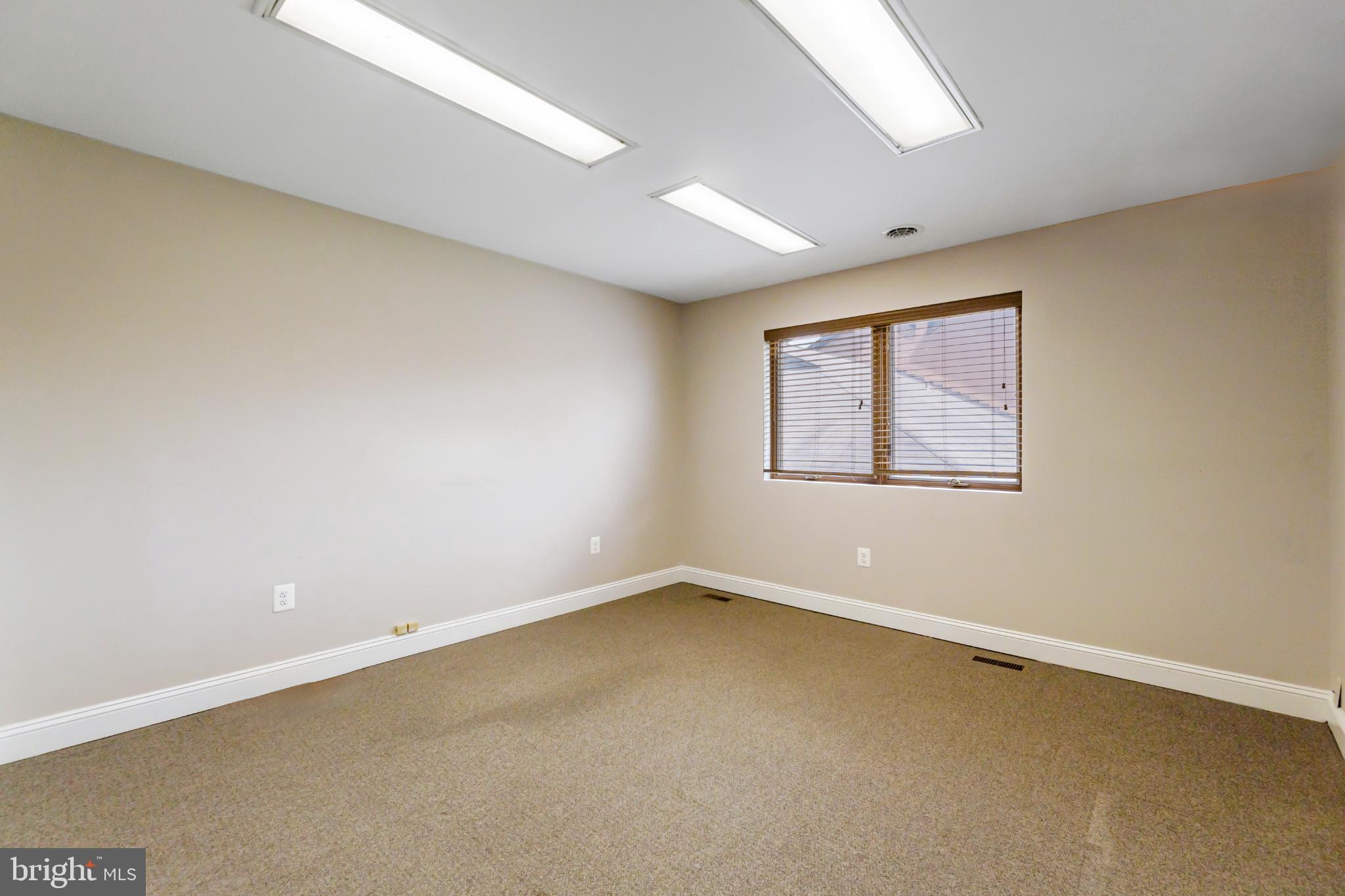 PARK PLACE PROFESSIONAL CENTER - Commercial Sale